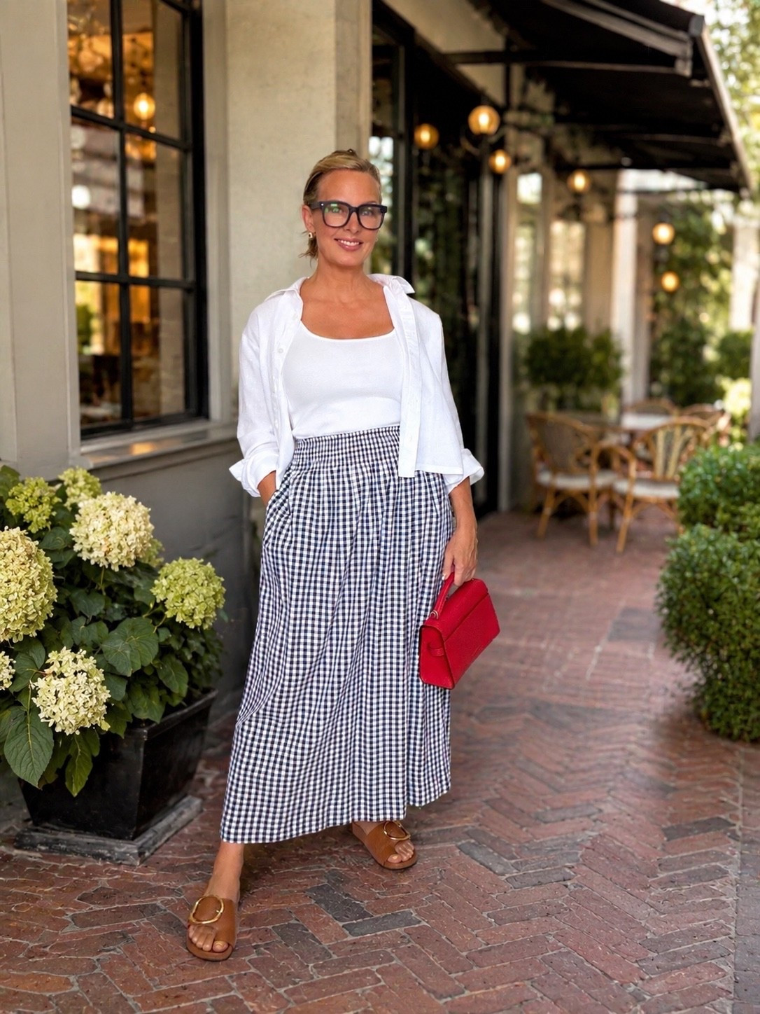 Living in this cotton gingham skirt lately! On SALE 40% off thru 07/04 
Wearing a small! I use this cropped linen button-up constantly too!