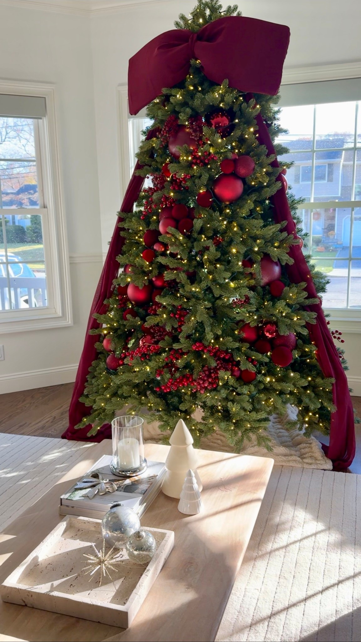 Red Christmas tree

#LTKFindsUnder50 #LTKOver40 #LTKHome