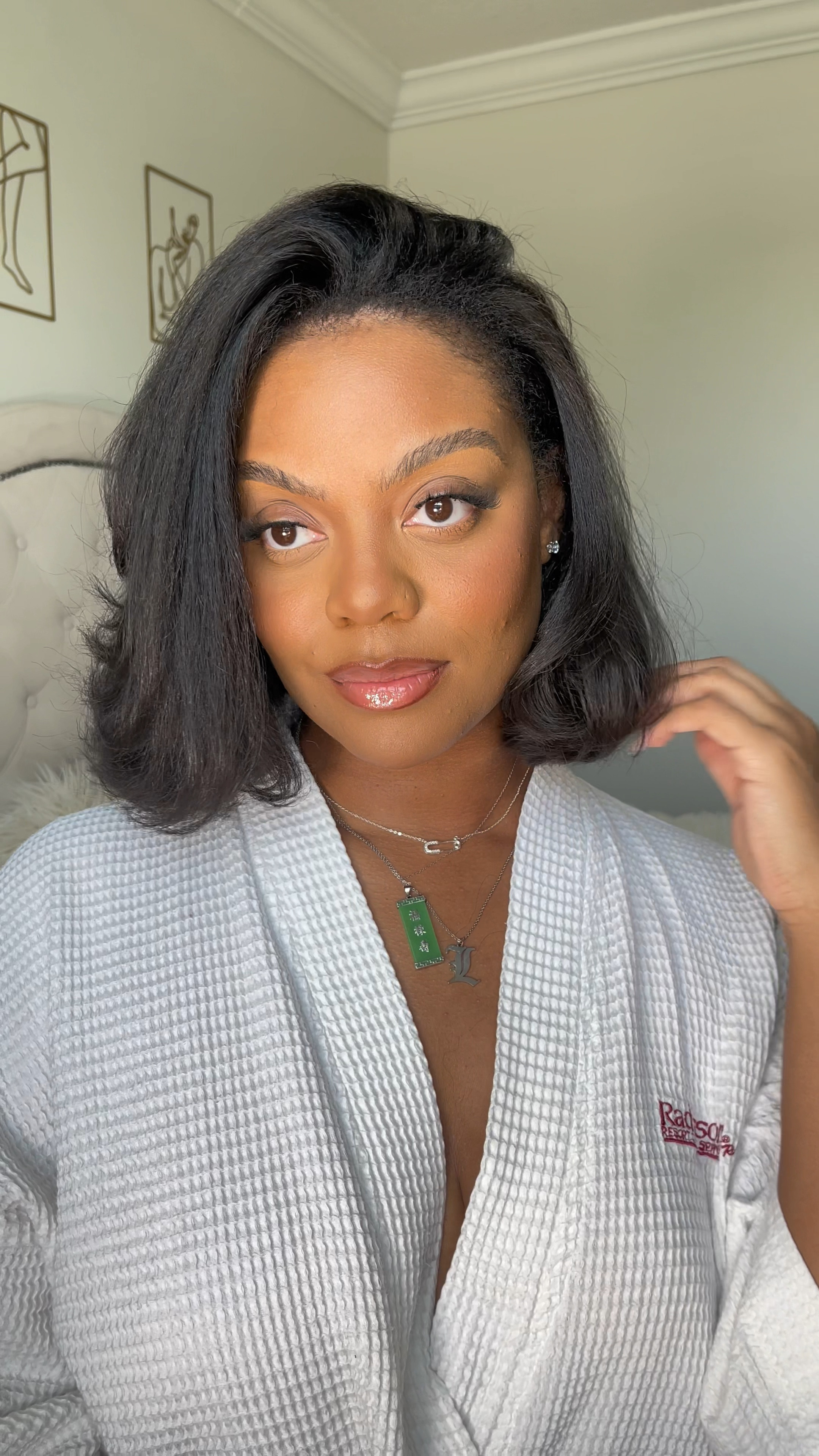 makeup therapy ft my long lasting routine ✨

#LTKVideo #LTKfindsunder50 #LTKbeauty