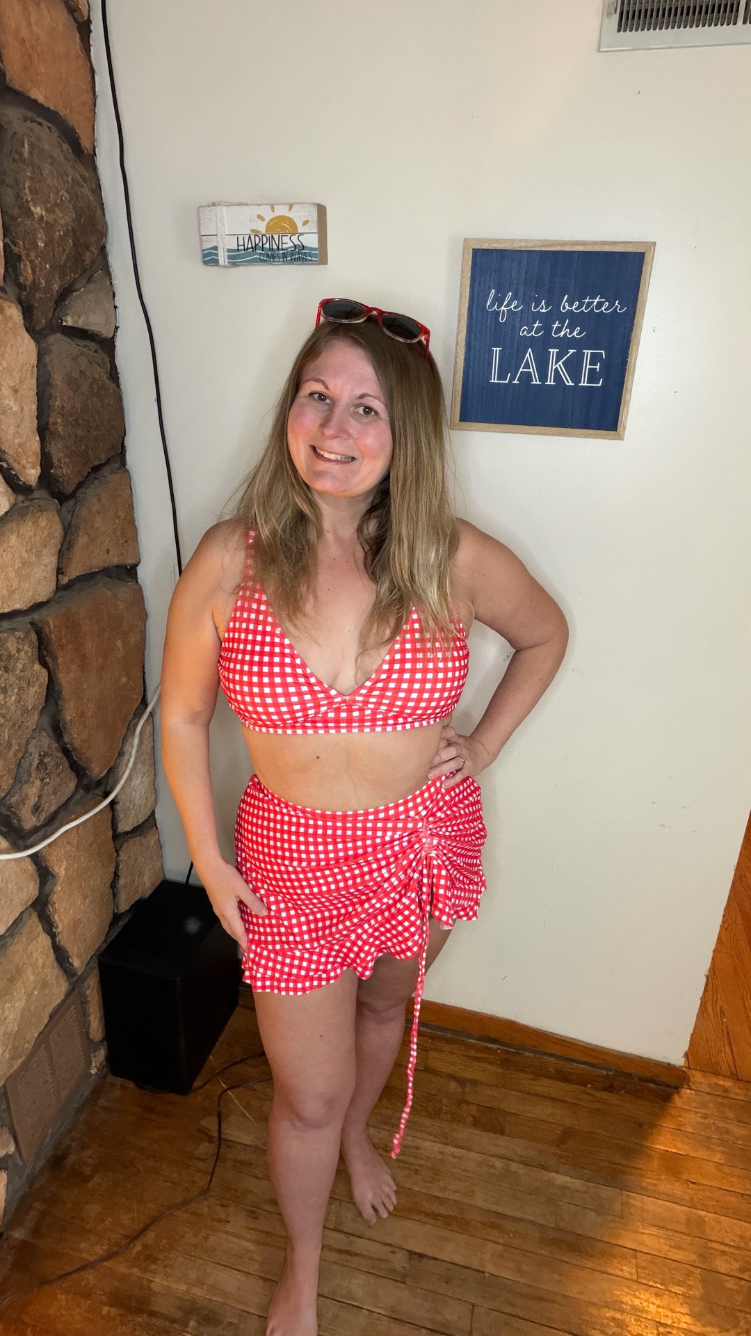 This red gingham swim look had me feeling so confident and summer ready ☀️❤️ Such a fun little set for vacation, the lake, or lounging by the pool.
I’m wearing an XL I’m 180lb and 5’ 5"


#LTKootd #LTKSwim #LTKMidsize