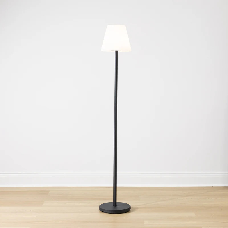 Outdoor Solar LED Lamp | Modern Locke