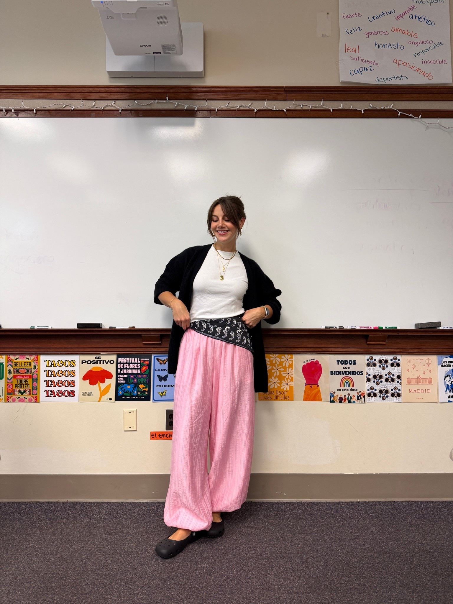 Today’s teacher ootd! 
Pants are a rental from Nuuly