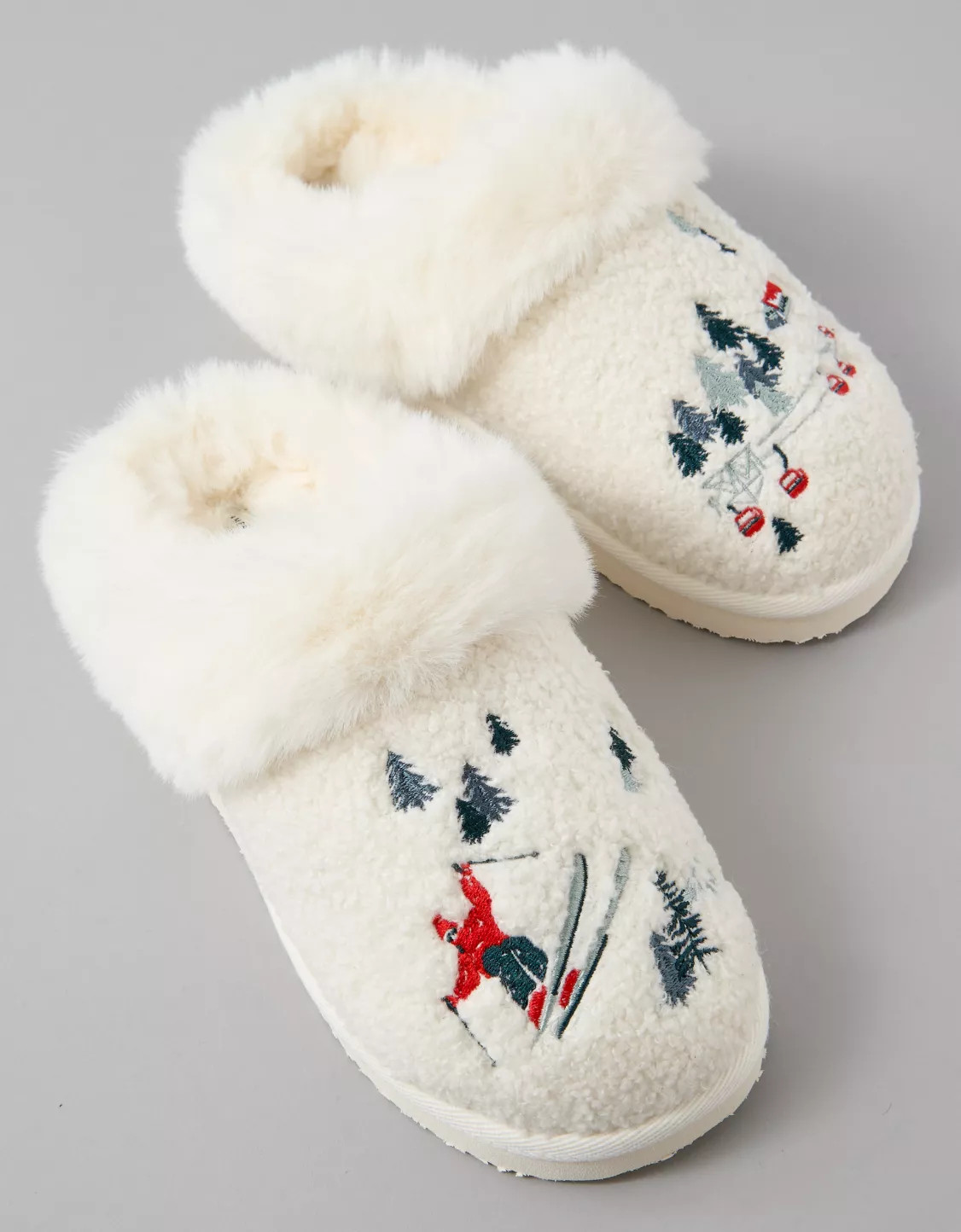 Get cozy with this super sweet, feminine slipper. | American Eagle Outfitters (US & CA)