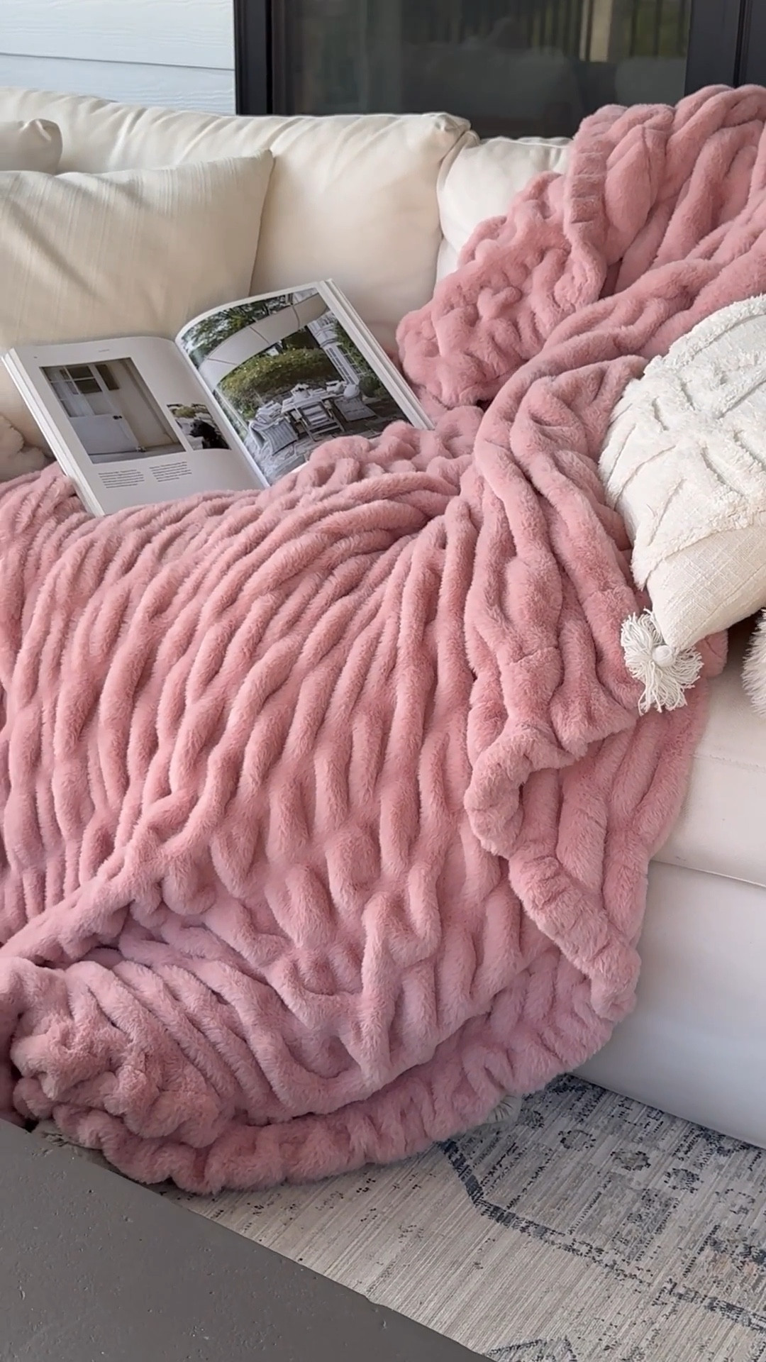 Cozy outdoor porch!! These blankets are the best! I love them and we use them daily! 🩷🩷


Porch, porch decor, love, decor, faux fur, fire, outdoor fire pit

#LTKHome #LTKWatchNow #LTKSeasonal