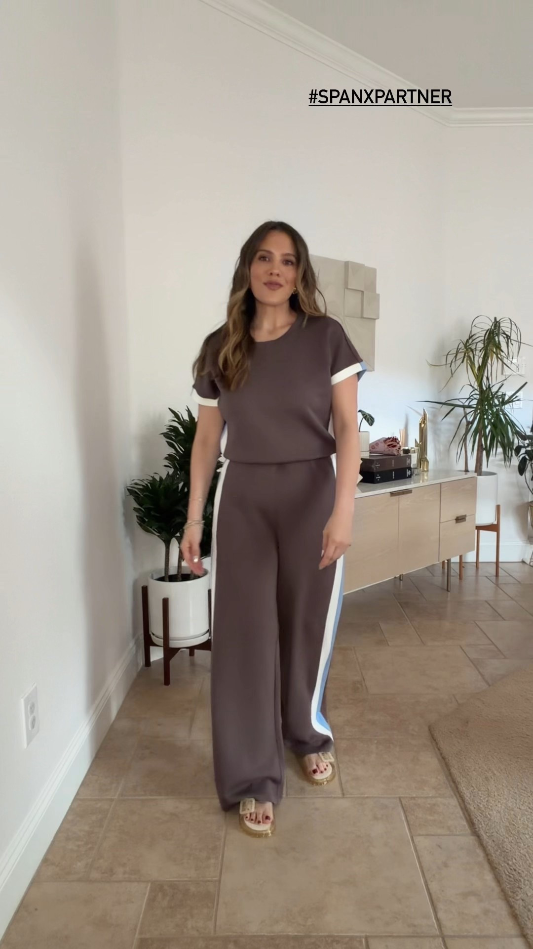 #SpanxPartner I just got in the new Spanx arrivals and they did it again. These pieces are the perfect mix of comfort and chic — easy to dress up or down and make you feel as good as they look! Make sure to use code ASHANDEMXSPANX for 15% off first order & free shipping! @Spanx 