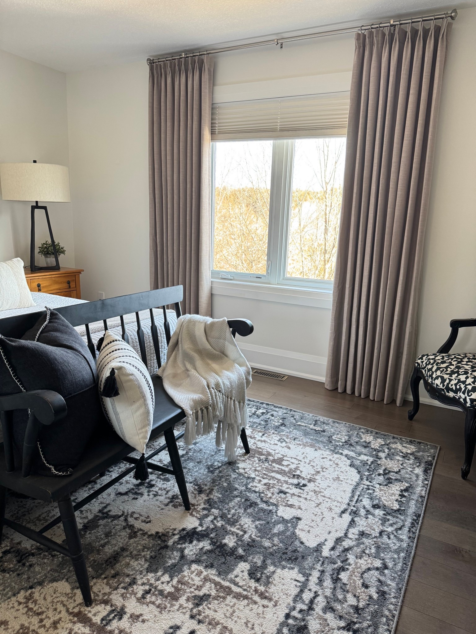 Guest bedroom refresh- thanks to Ixa Curtains.  Lined linen drapery with memory pleating and blackout lining makes these perfect for a good nights sleep!  Use my code DARLENESAUNDERS for 20% Off  

#LTKHome #LTKSaleAlert