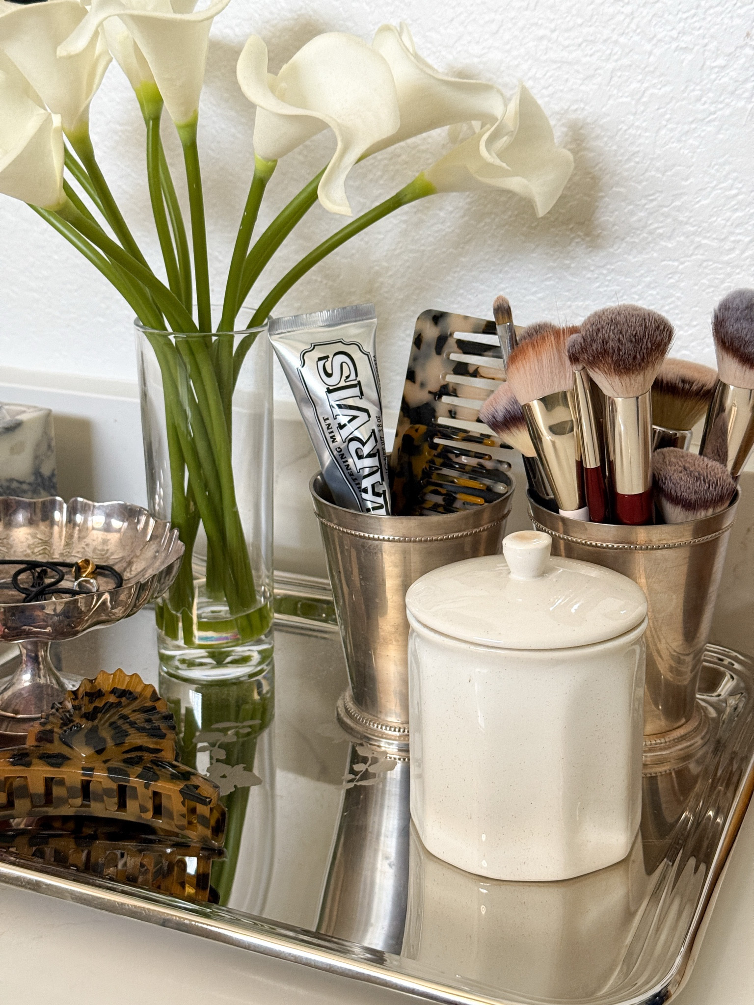 Bathroom canister for q-tips 

#LTKBeauty #LTKgrwm #LTKHome