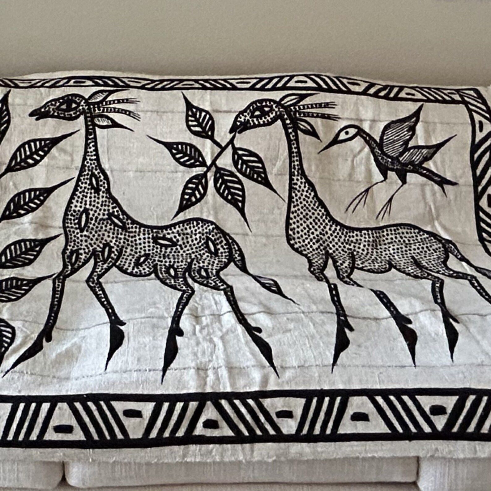 Korhogo Mudcloth Wall Hanging With Giraffes, Spiritual Animals Rooted in Senufo Culture - Etsy | Etsy (US)