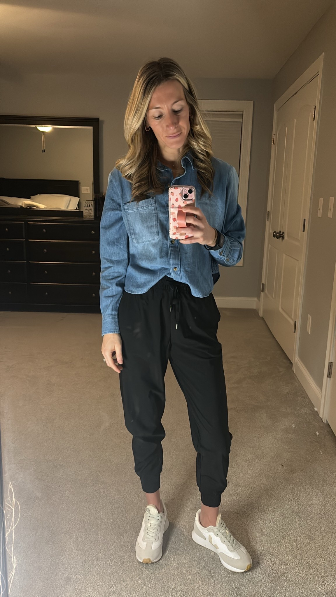 Old navy for the win for this travel day outfit! Comfiest joggers and cute cropped denim shirt to match!

#LTKStyleTip #LTKTravel #LTKFindsUnder50