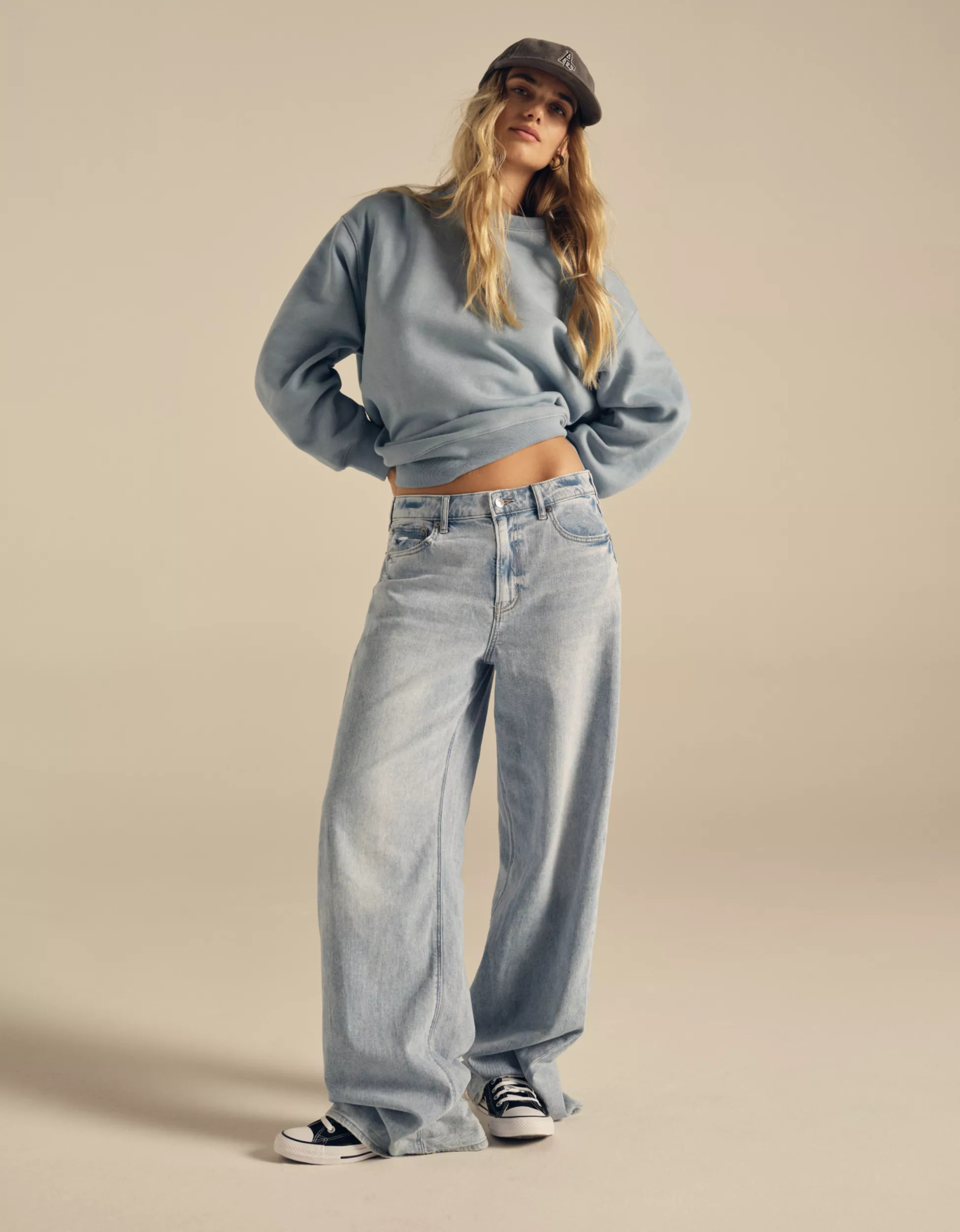 AE Dreamy Drape Stretch Super High-Waisted Baggy Wide-Leg Jean | American Eagle Outfitters (US & CA)