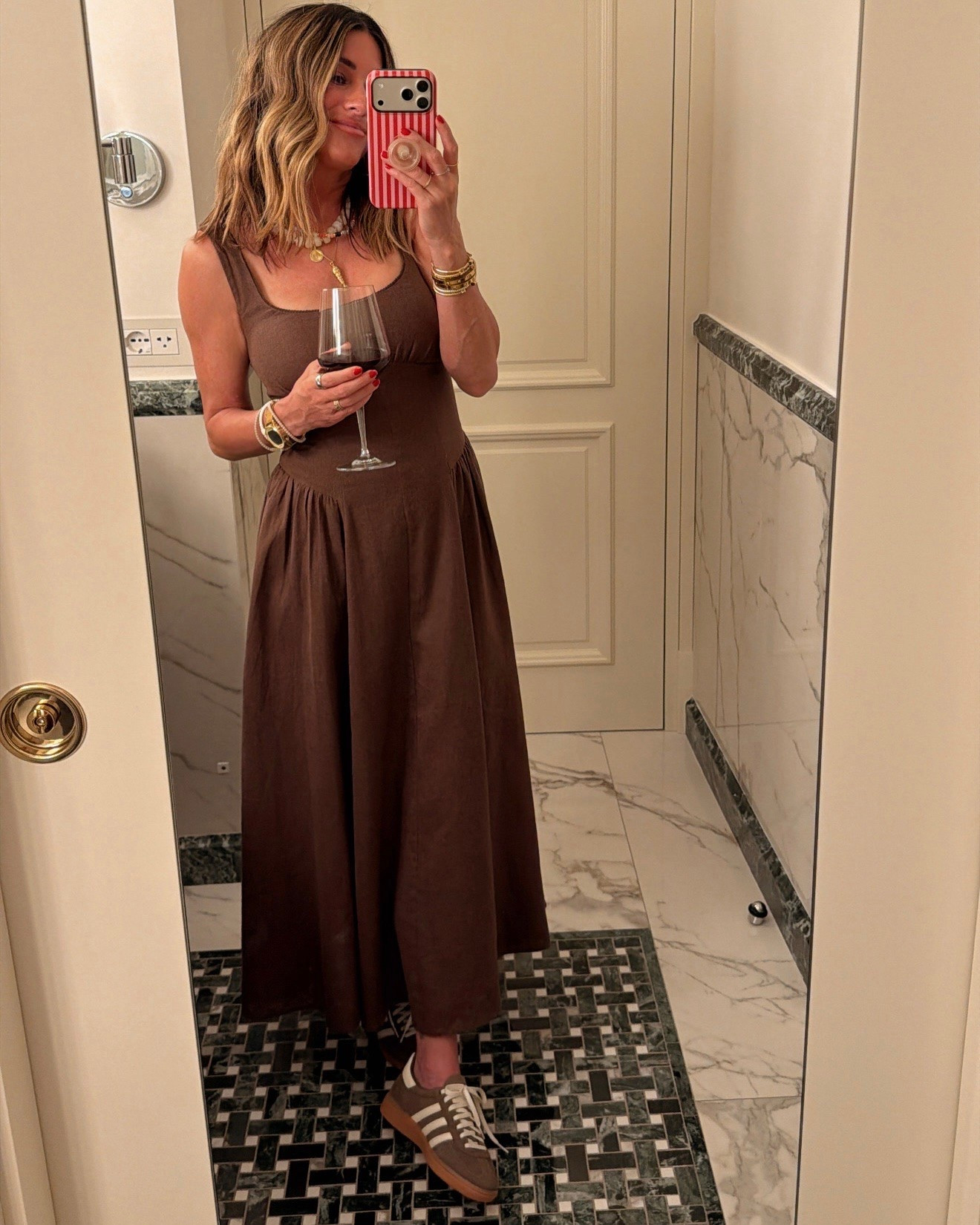 Code: JENREED 
Sooo flattering! Wearing size xs

#LTKootd #LTKgrwm #LTKTravel