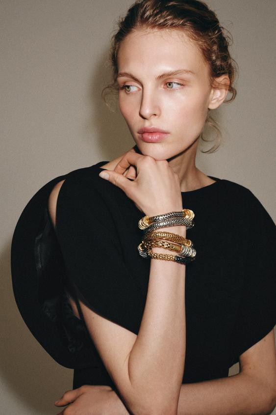 FIVE-PACK OF ELASTIC BRACELETS WITH METAL PIECES | Zara US