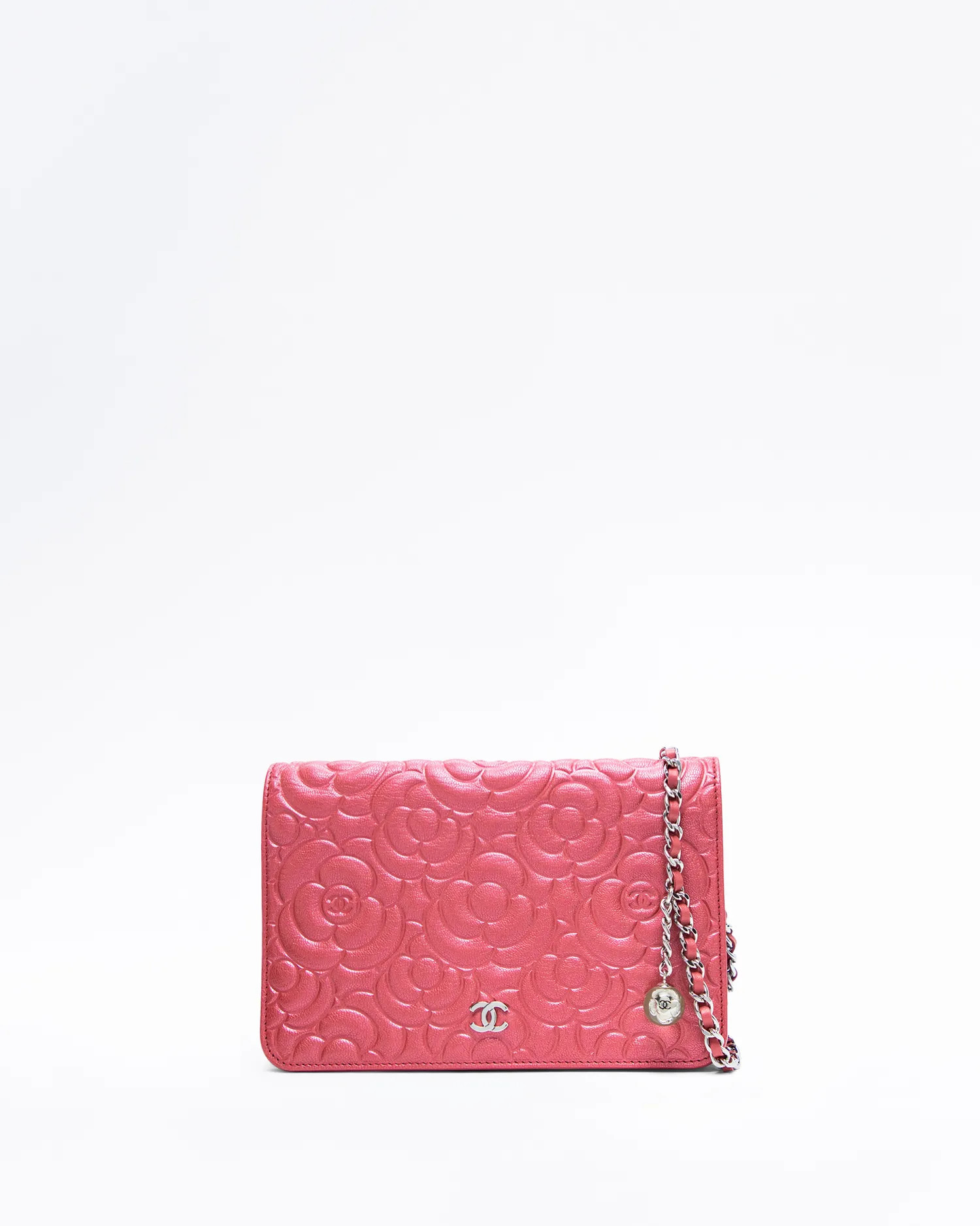 Camellia Quilted Wallet on a Chain | Vivrelle