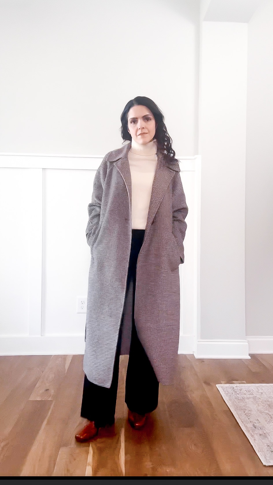 Cold-weather pieces don’t last long. Here’s how to work a turtleneck sweater into rotation before spring takes over! Linked exact or similar if you want to recreate this look! 

@jcrew Sweater and knit pant 
@Varley long coat
@SEZANE patent boots 


#sweateroutfit #turtlenecksweater #winteroutfits 

#LTKgrwm #LTKSeasonal #LTKootd