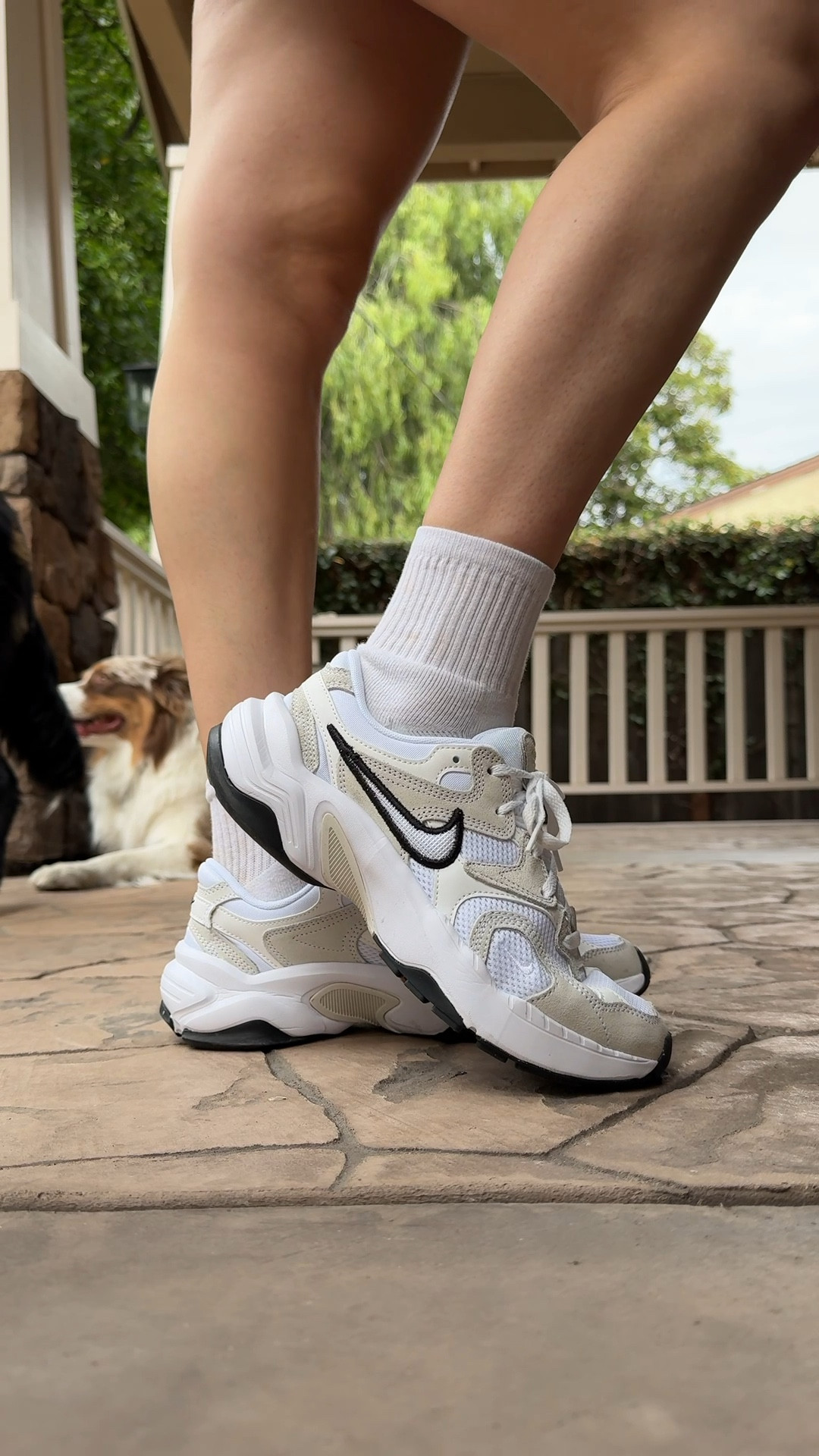 Obsessed with my new sneakers they are so comfy. Will be wearing them on my daily walks! Found on the Nike store front on Amazon. Linked a few of my other favorites too. @amazonfashion #ad #founditonamazon 