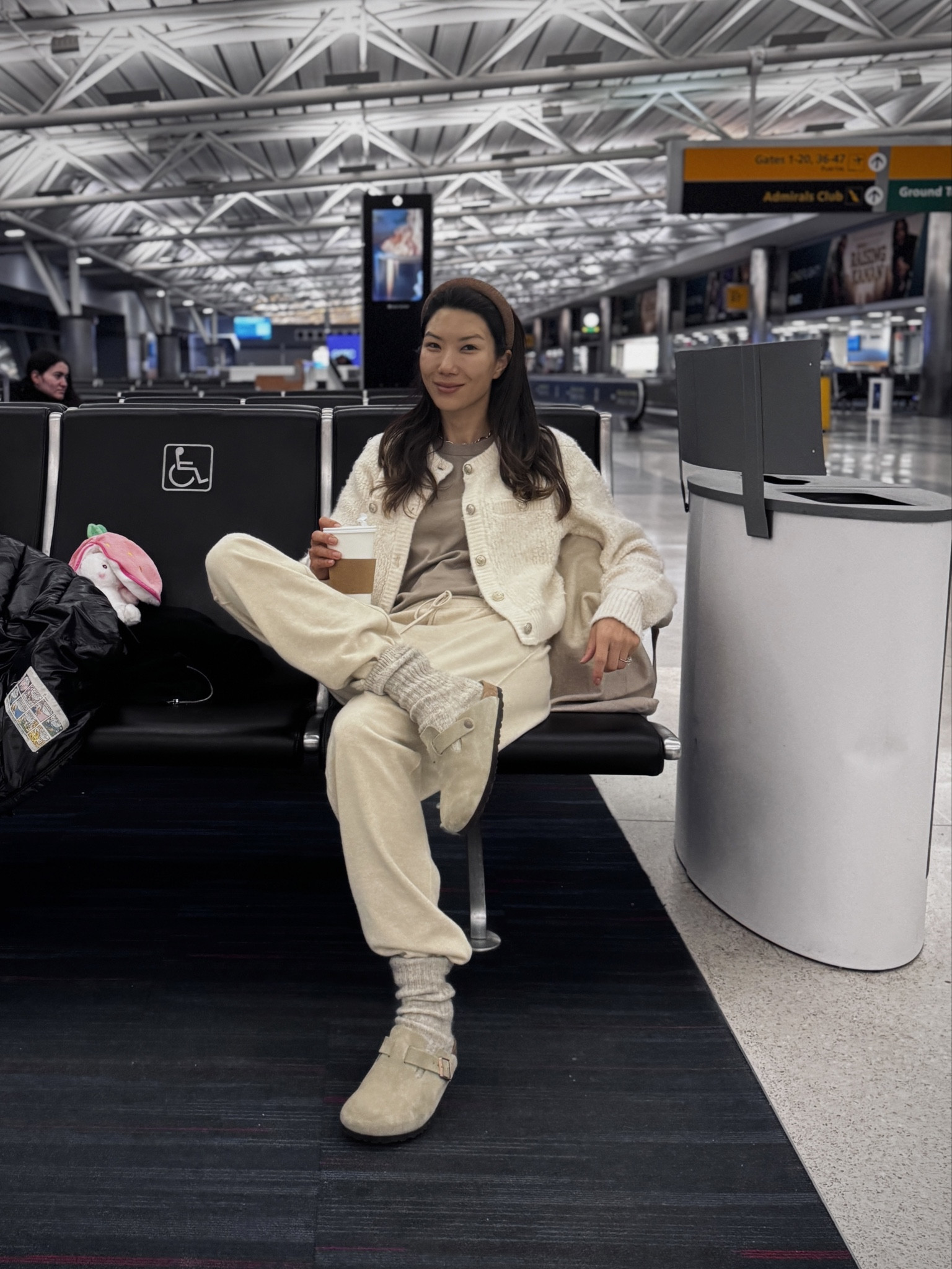 Cozy bucle cardigan 🐑🐏 

#LTKSeasonal #LTKstyletip #LTKfindsunder100