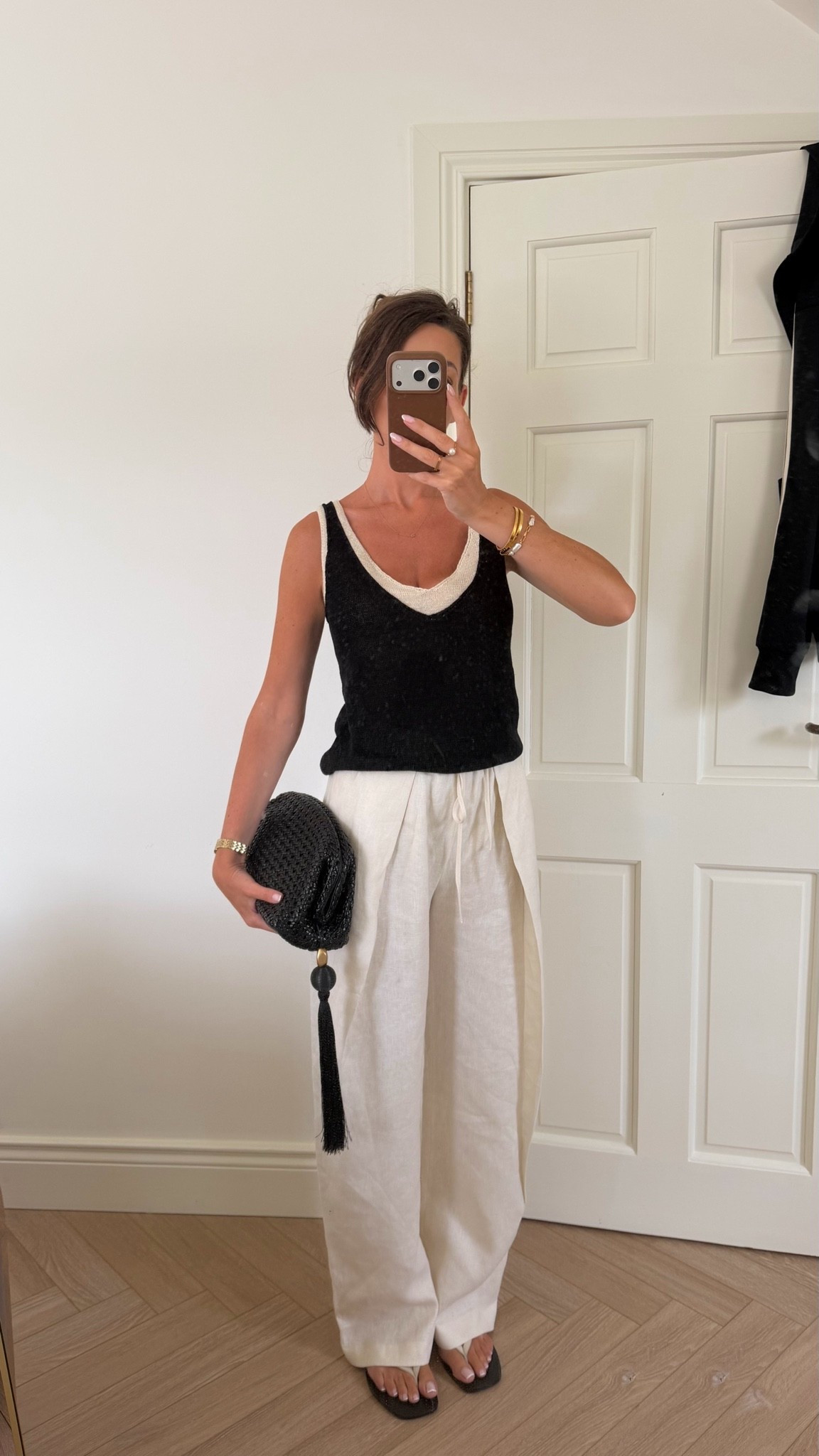 Ootd for lunch 🐚🥥
