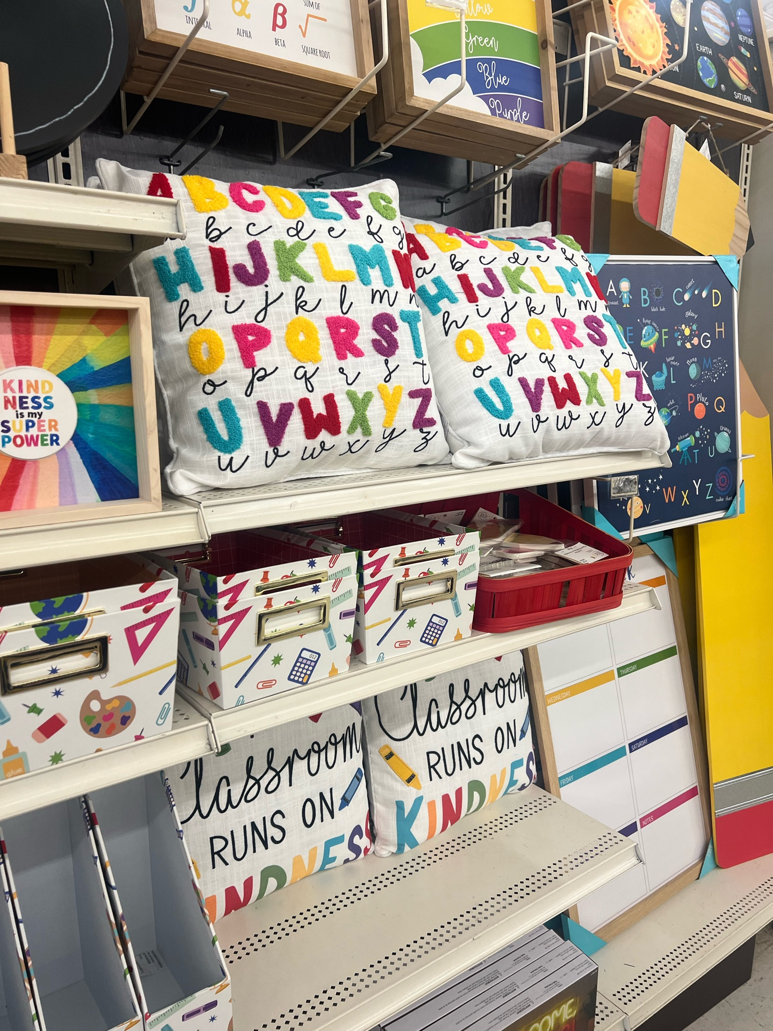 Back to school classroom decor for my teachers!!!! #backtoschool #classroom #classroomdecor #teachers

#LTKKids #LTKFindsUnder50 #LTKSummerSales