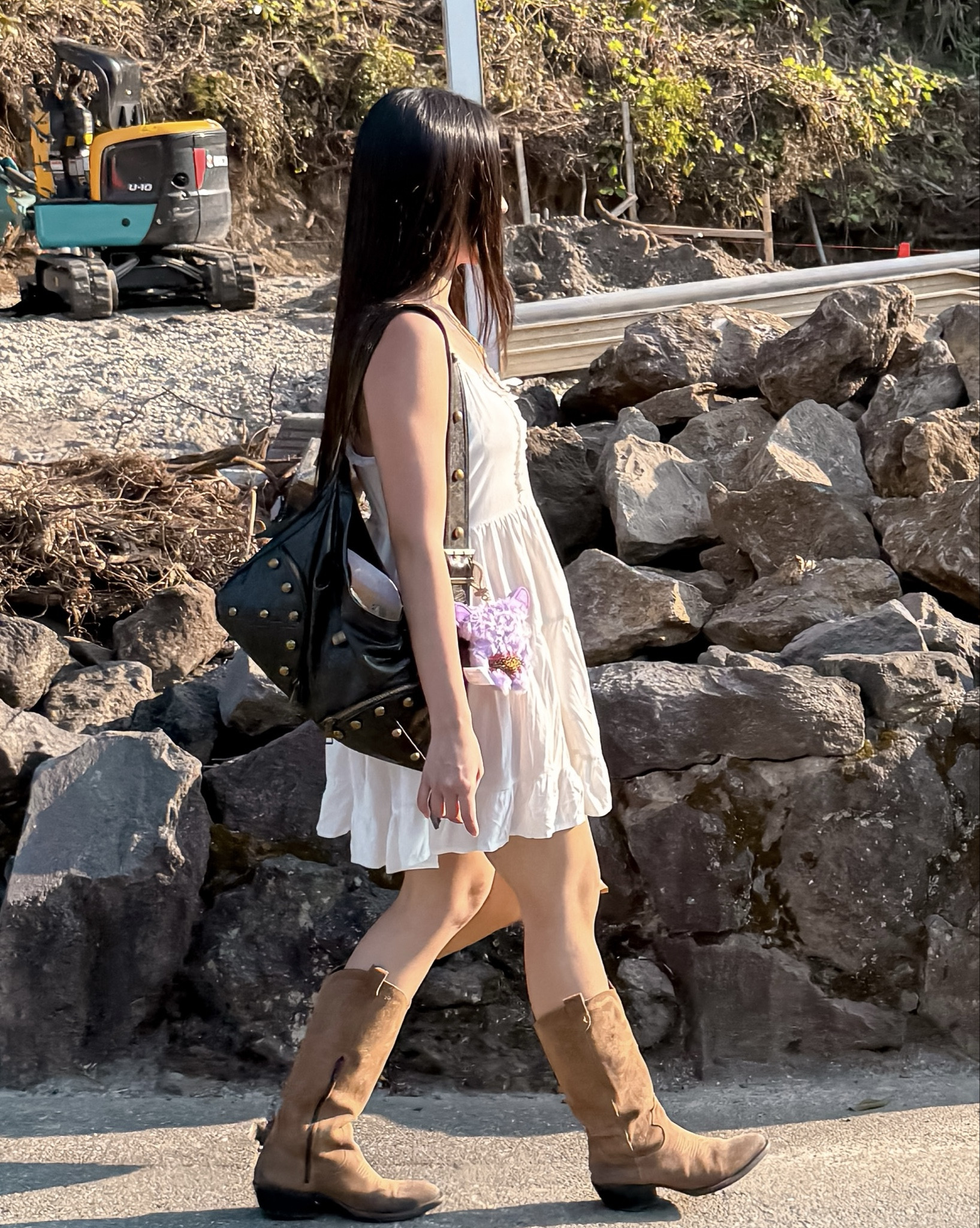 Laid-back Western Glam: 
The simple formula → white dress + cowboy boots. 

#EffortlessStyle #OOTDFormula #WhiteDressLook #CowboyBootsStyle #StreetStyleVibes



#LTKPetite #LTKSeasonal #LTKStyleTip