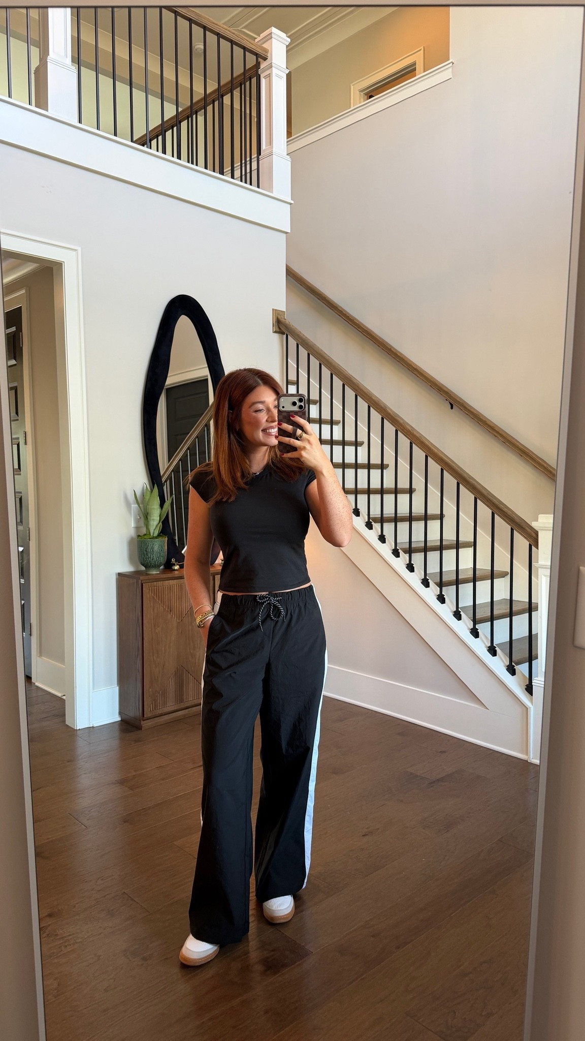 hair day outfit 

size M in tee and S in pants

#LTKootd