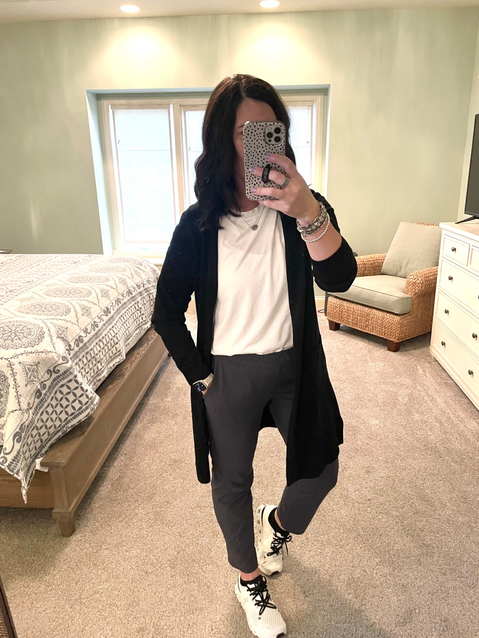 Track meet week d wear

Pants: tts medium
Cardi: tts medium
Tee: tts medium
Shoes: tts

#LTKootd #LTKActive #LTKOver40