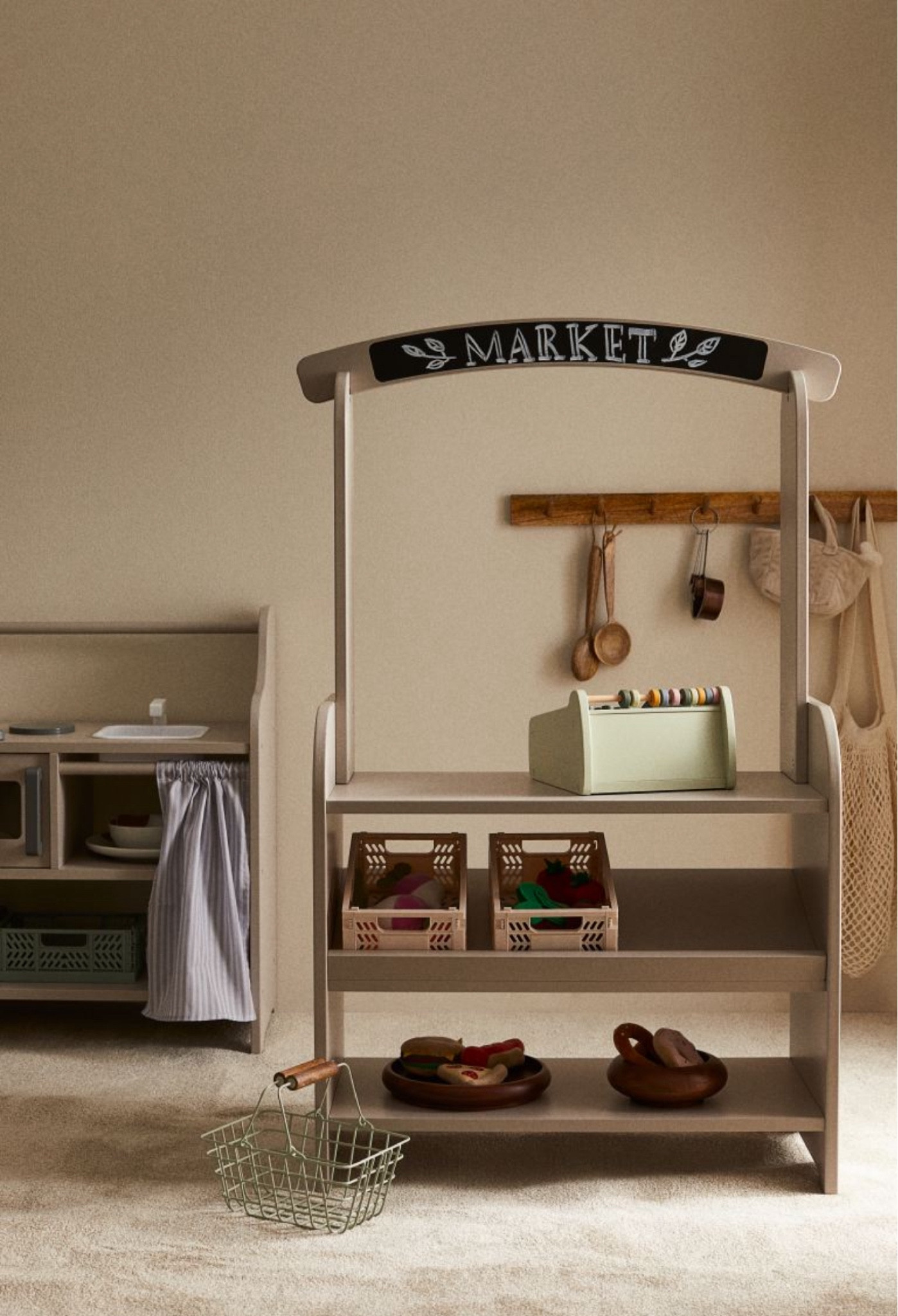 H&M Home | Playroom Finds

Children’s Pretend Play Farmer’s Market Stall 🥕

#h&m #handm #playroom #toys #pretendplay #woodentoys #playkitchen #pretendfood #montessori #playroomfinds 

#LTKKids #LTKFamily #LTKBaby