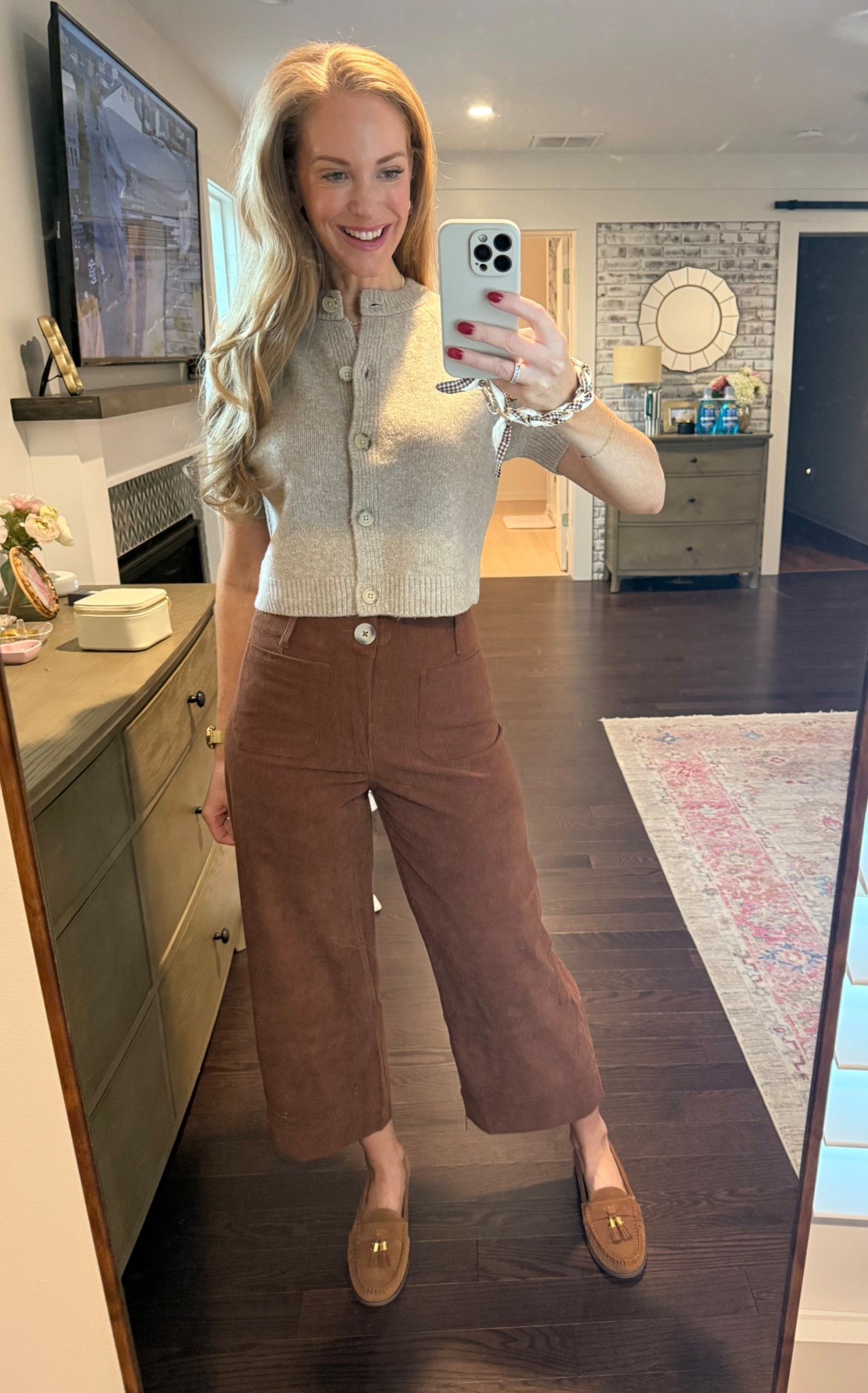 Dallas bound!! I am obsessed with these Amazon chords. They fit true to size. And this target short sleeve cropped cardigan is so soft! And nothing is better than brown suede loafers in the fall.

#LTKSeasonal #LTKFindsUnder50 #LTKStyleTip