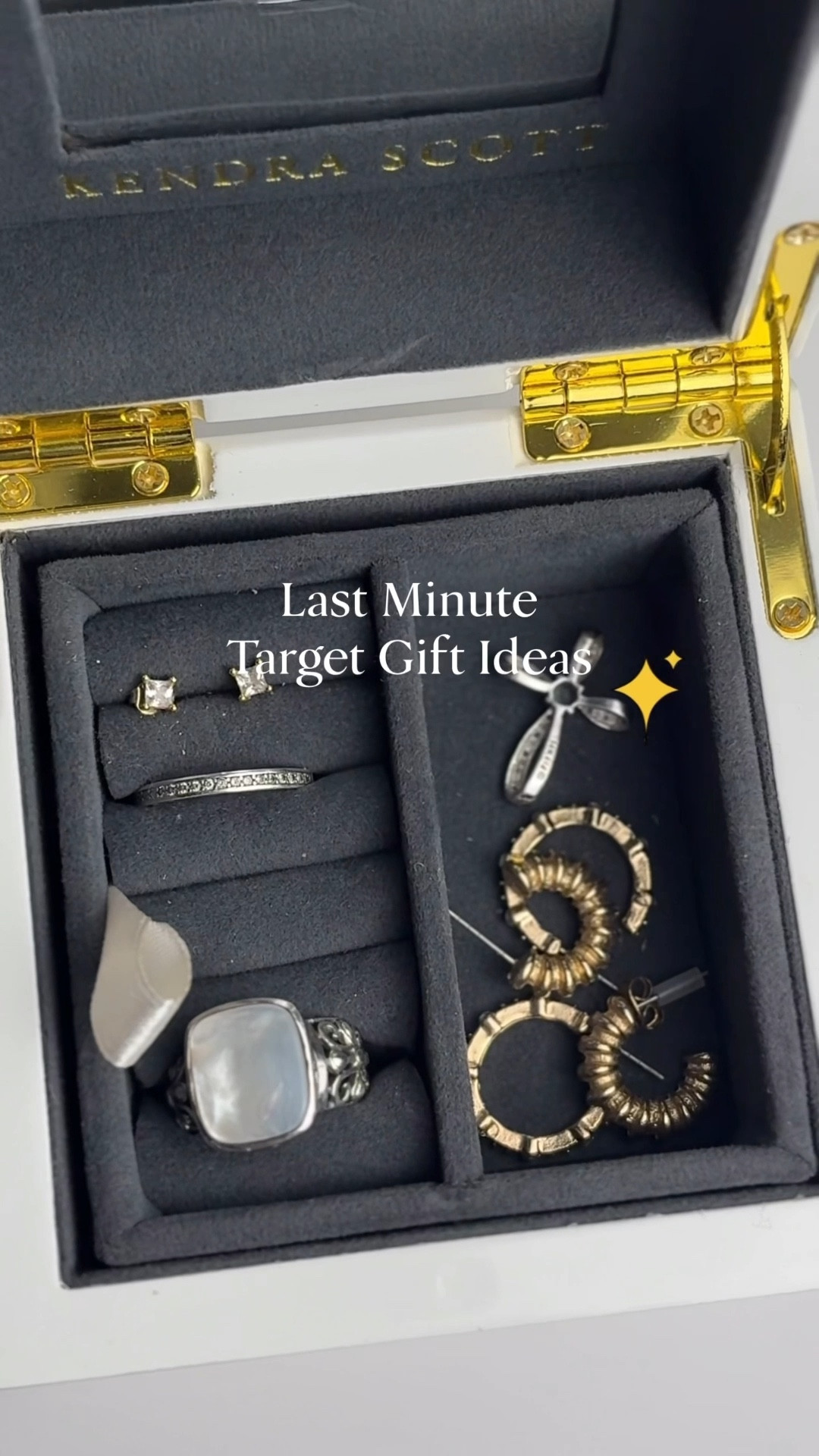 These will all arrive before Christmas!!

Velvet jewelry boxes, target gifts for her, Kendra Scott jewelry box

#LTKGiftGuide #LTKFindsUnder50 #LTKHoliday