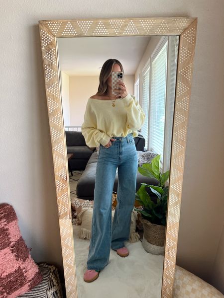 Outfit on repeat✌🏻 the coziest, lightweight spring sweater and my favorite jeans! Wearing a size small sweater and size 25 denim

Casual spring outfit | outfit inspo | yellow sweater | what I’m wearing



#LTKstyletip