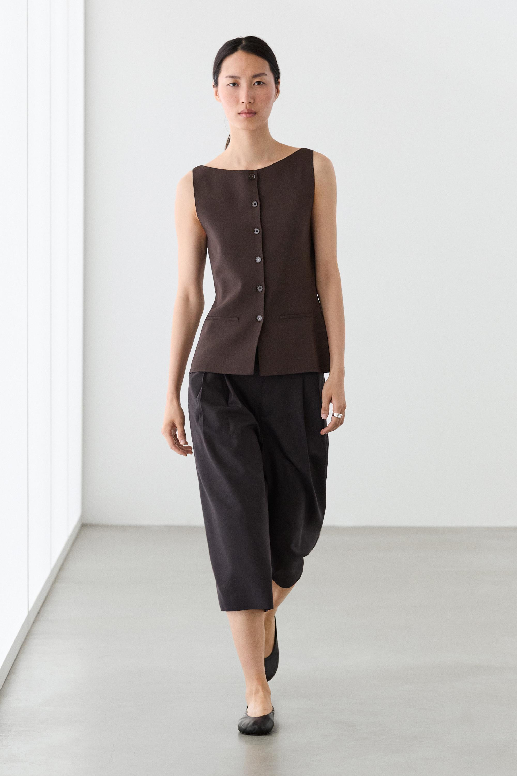 Knit vest with pocket details | Massimo Dutti US