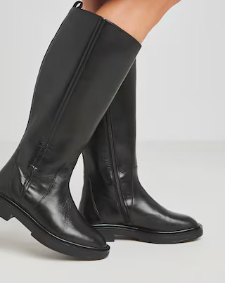 Andy Leather Stretch Seam Knee High Flat Boots - Wide Fit (E) & Curvy Calf | Simply Be | Simply Be (UK)