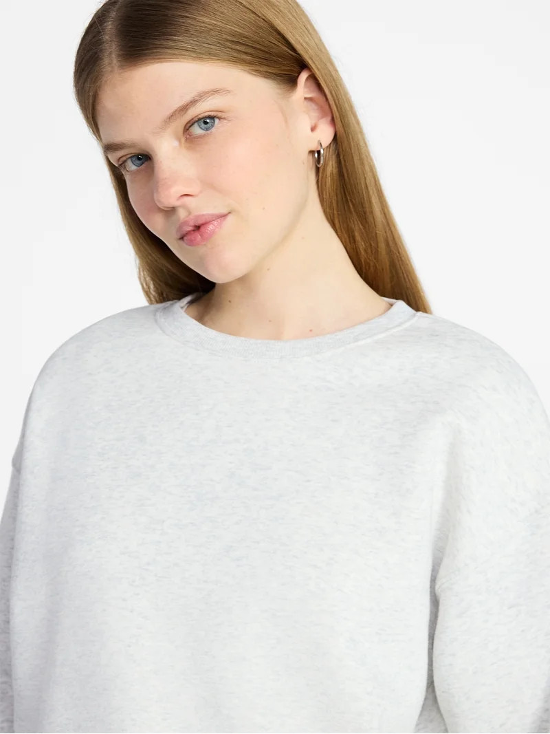 No Boundaries Oversized Fleece Sweatshirt with Long Sleeves, Women's Sizes XXS-4X | Walmart (US)