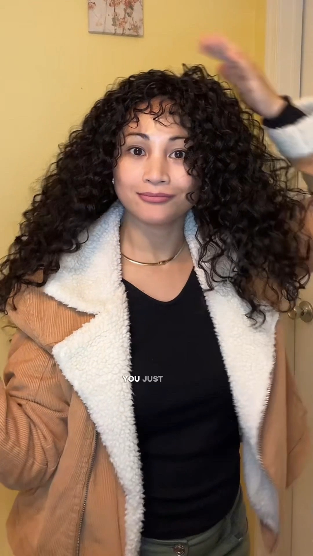 Big hair in 1 second
No tangles, no hassle —
just throw it on & go!
summer must-have wig!
Grab yours in my TikTok Sho 

  ad @Frodio_official † hashtag 

#LTKBeauty #LTKgrwm #LTKOver40