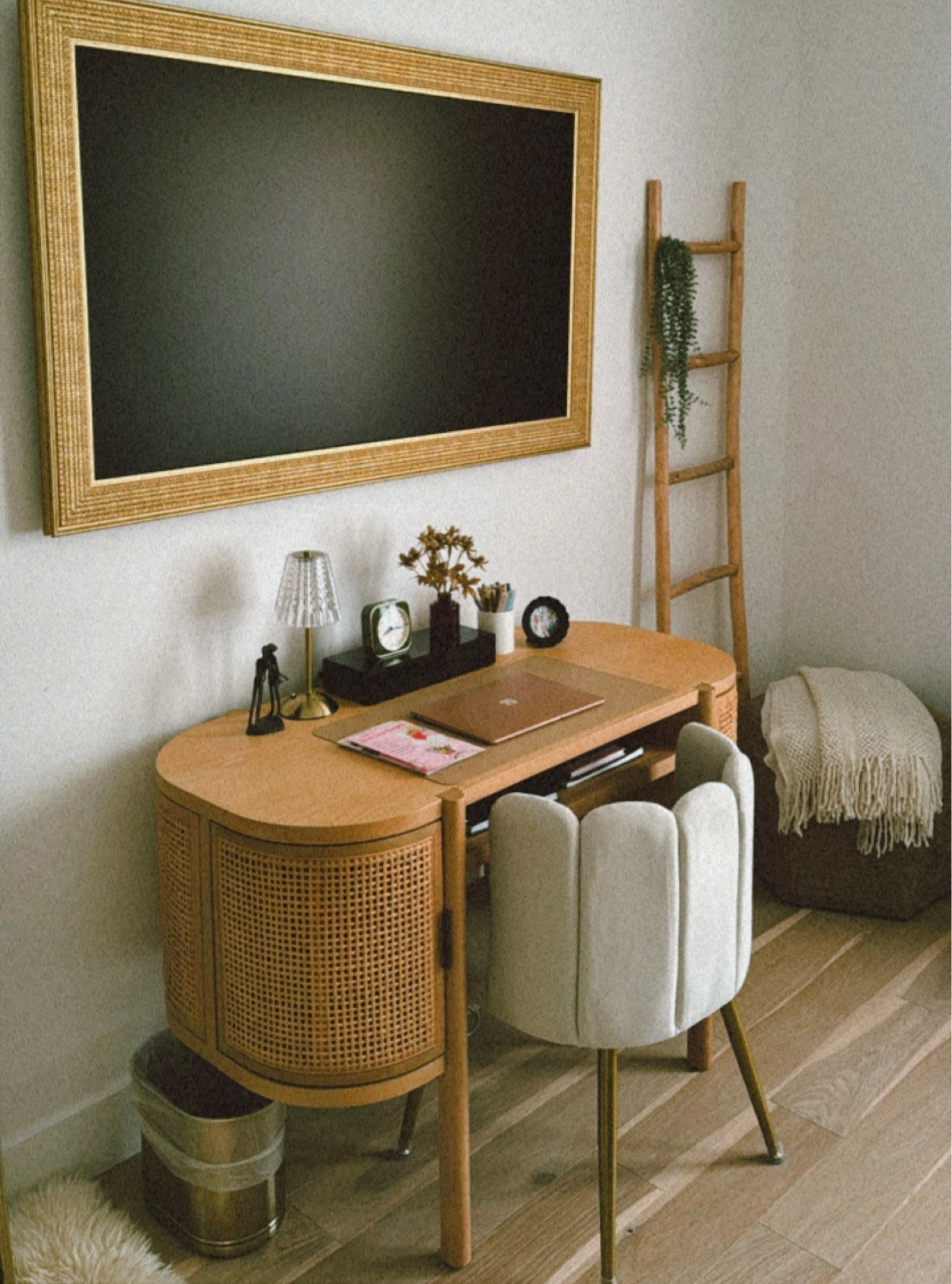 The Samsung Frame TV transformed this little wall. 🤩 For those asking, I linked a few things! 💕

#LTKHome #LTKSeasonal #LTKFamily