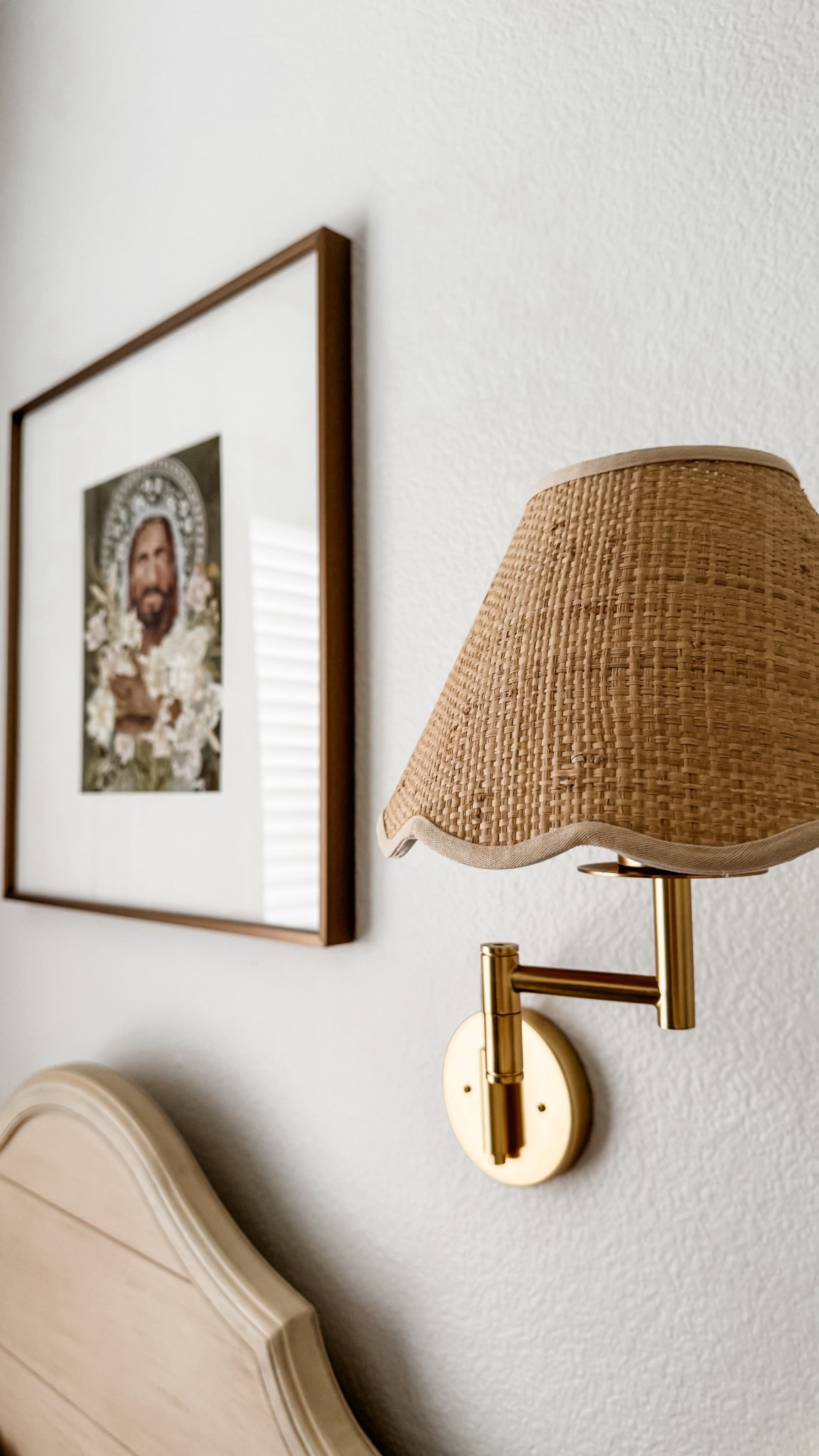 The sweetest scalloped wall sconces going up! These are super affordable and have an adjustable arm. Rowabi has other styles available that all have that Serena & Lily look!

#LTKHome