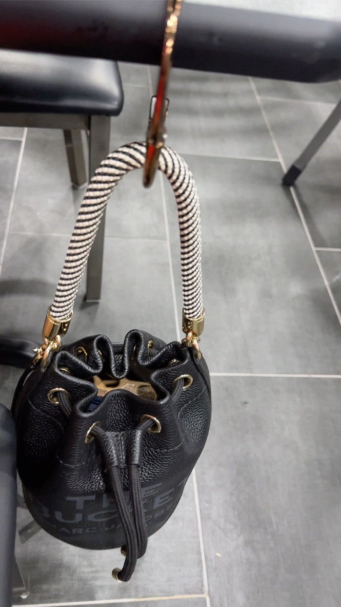 purse essential 

 #LTKgrwm #LTKootd #LTKTravel