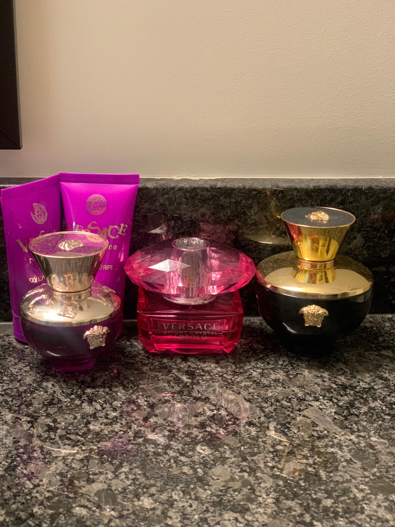 If you love smelling put-together from your morning meeting to your evening plans, these Versace scents are it:

💗 Bright Crystal – fresh, floral, and feminine with pomegranate, peony & musk. Light enough for every day but still elegant.
💙 Dylan Blue Pour Femme – crisp, clean, and confident. Think blackcurrant, apple, and musk for that “I mean business” vibe.
💜 Dylan Purple – juicy pear, freesia & creamy woods—playful yet polished. The perfect scent for your creative days at work.

🌸 Versace perfumes that make every  workday feel like a runway.

#LTKOver40 #LTKBeauty
