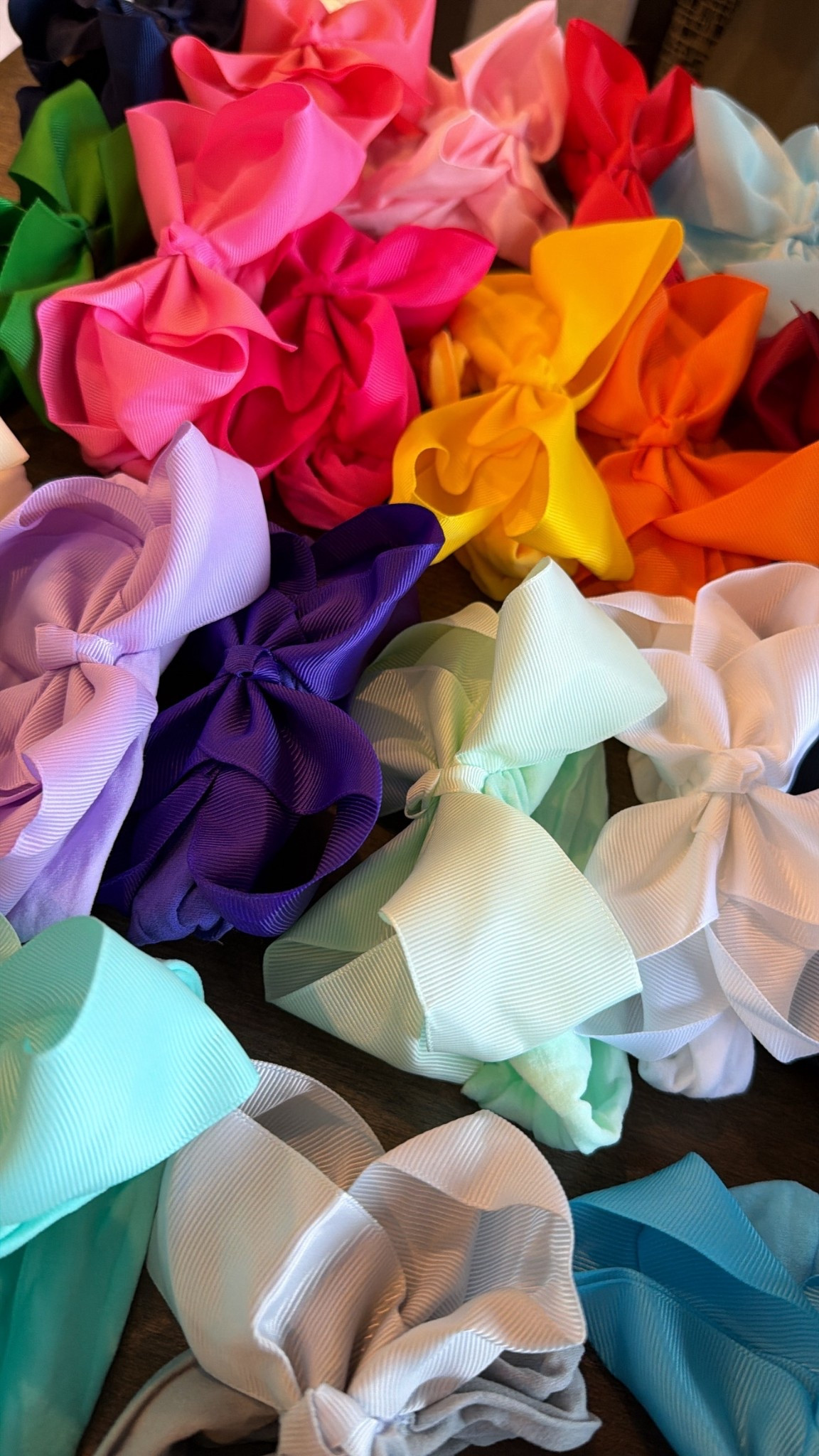 We love these headband bows!  This pack has so many pretty colors for spring ☀️🐣🎀

#LTKBaby #LTKKids #LTKootd