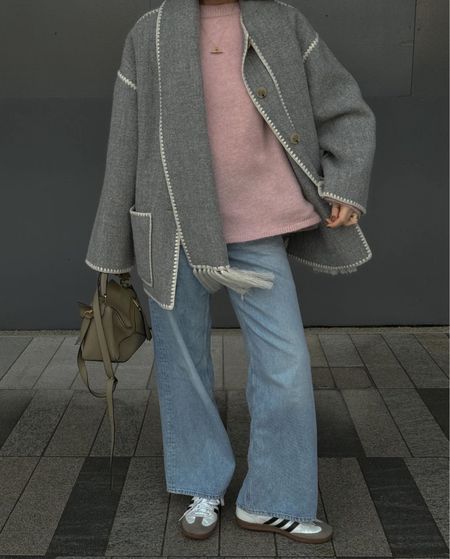 Grey coat scarf, pink wool mohair jumper, straight blue jeans, sambas, leather crossbody bag

#LTKstyletip #LTKSeasonal #LTKeurope