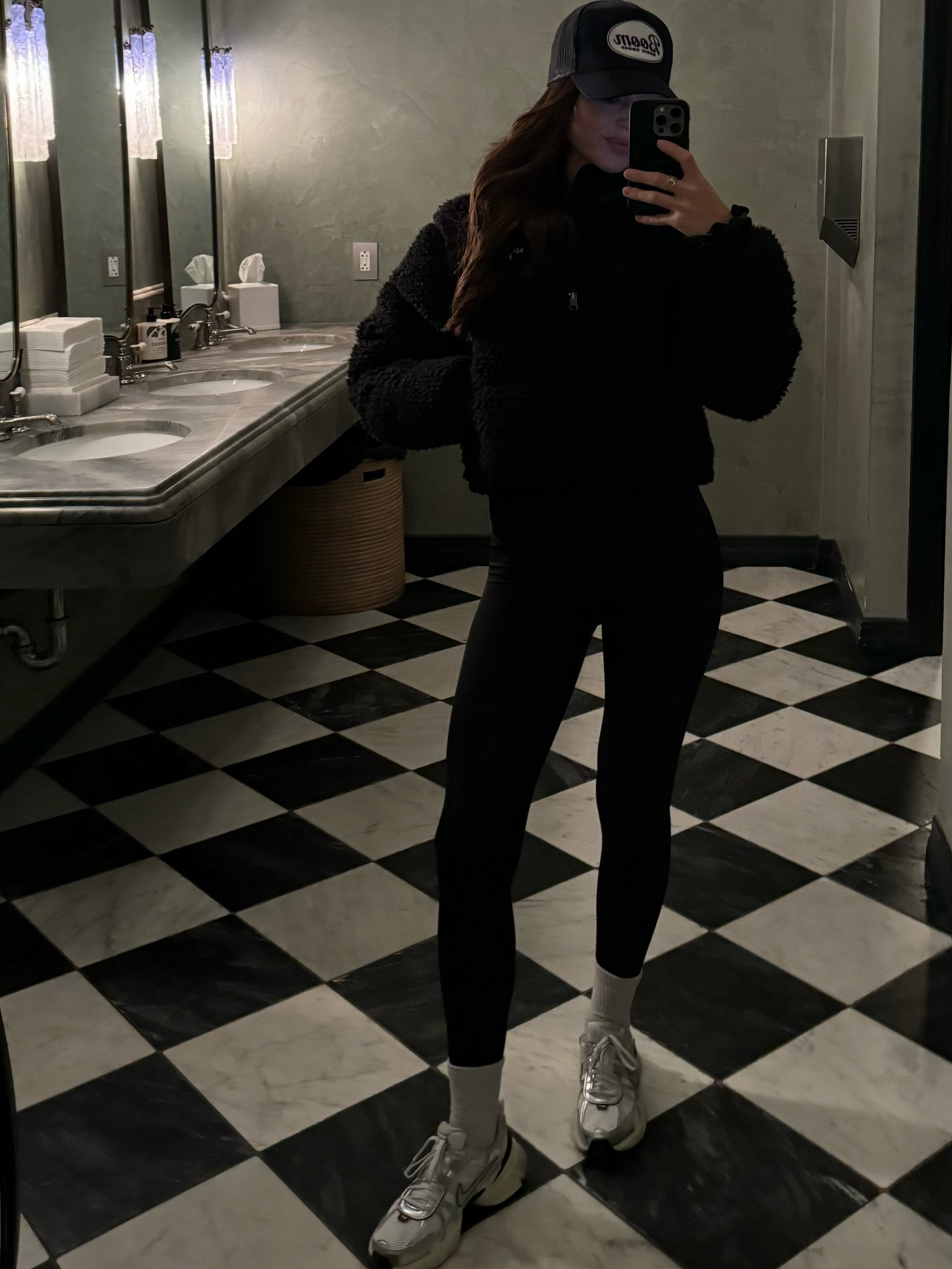 Work day 💻

#LTKSeasonal #LTKFitness #LTKShoeCrush