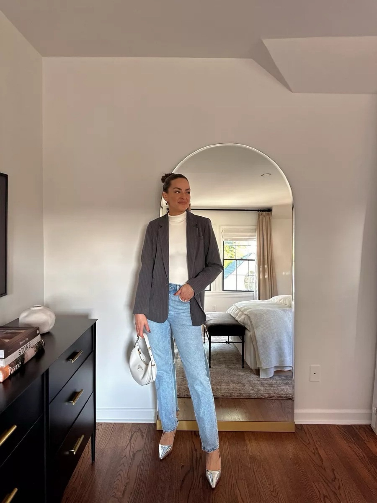 Spring workwear outfit. I love this pinstripe blazer! It's lightweight & perfect for spring. I'm wearing a size S in the top & blazer & a size 25 in the jeans. // spring outfit, spring date night outfit, work outfit, spring wardrobe, jeans outfit, blazer outfit