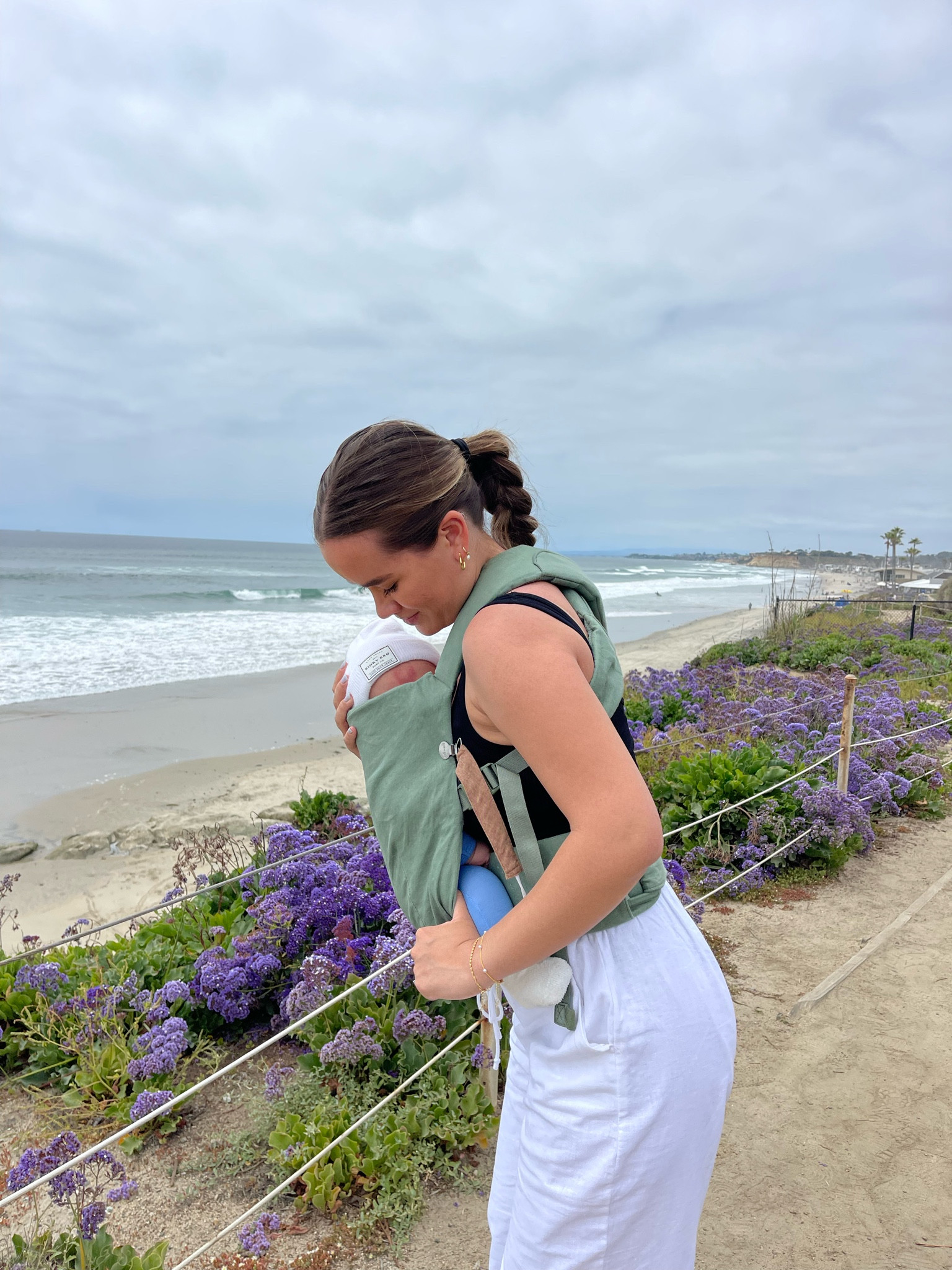 Our FAVORITE BABY CARRIER

#LTKFind #LTKfamily #LTKbaby