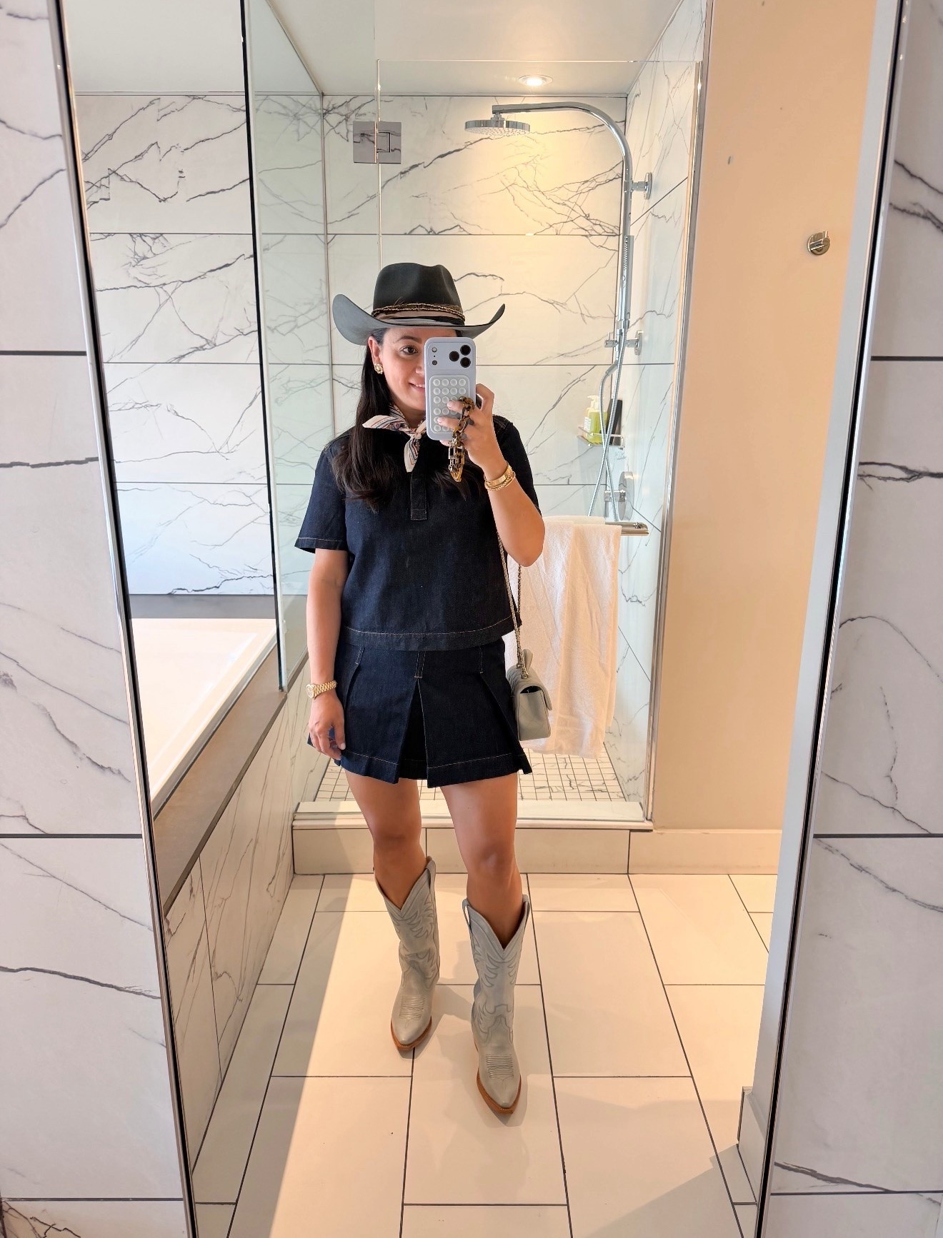 Madewell 20% off with code LTK20

Follow me @miriamobrien on IG and TikTok

#Madewell #Fashion

#LTKxMadewell #LTKOver40 #LTKootd