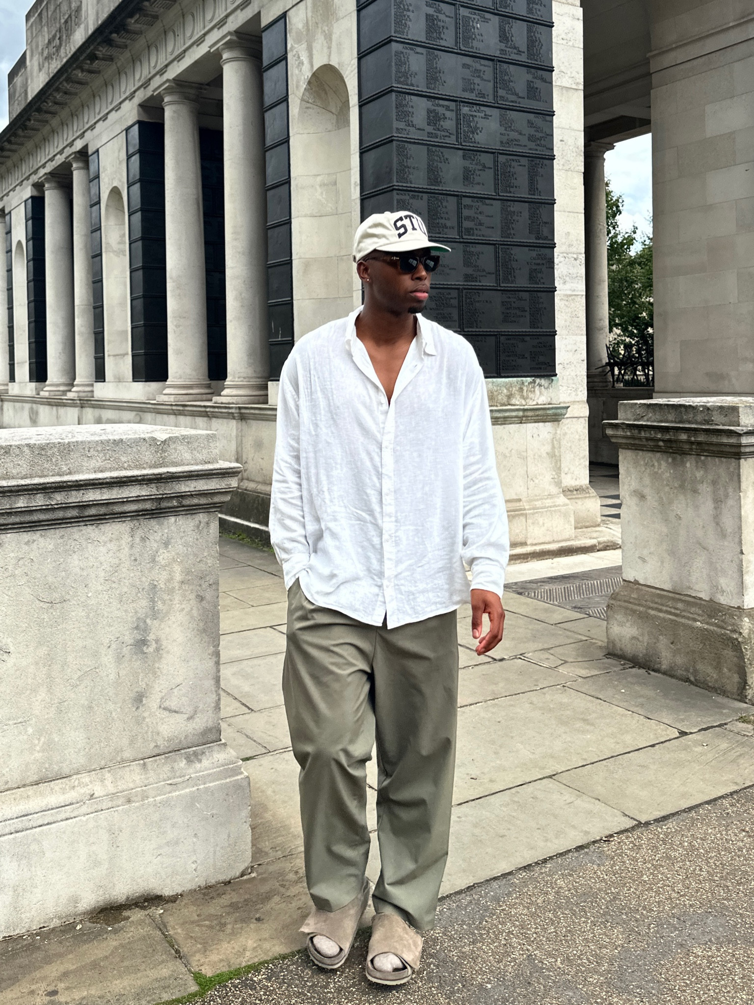 Men’s summer fashion / men’s fashion / menswear / linen shirt / Weekday / Birkenstocks / summer fashion / tall men fashion / tall men 