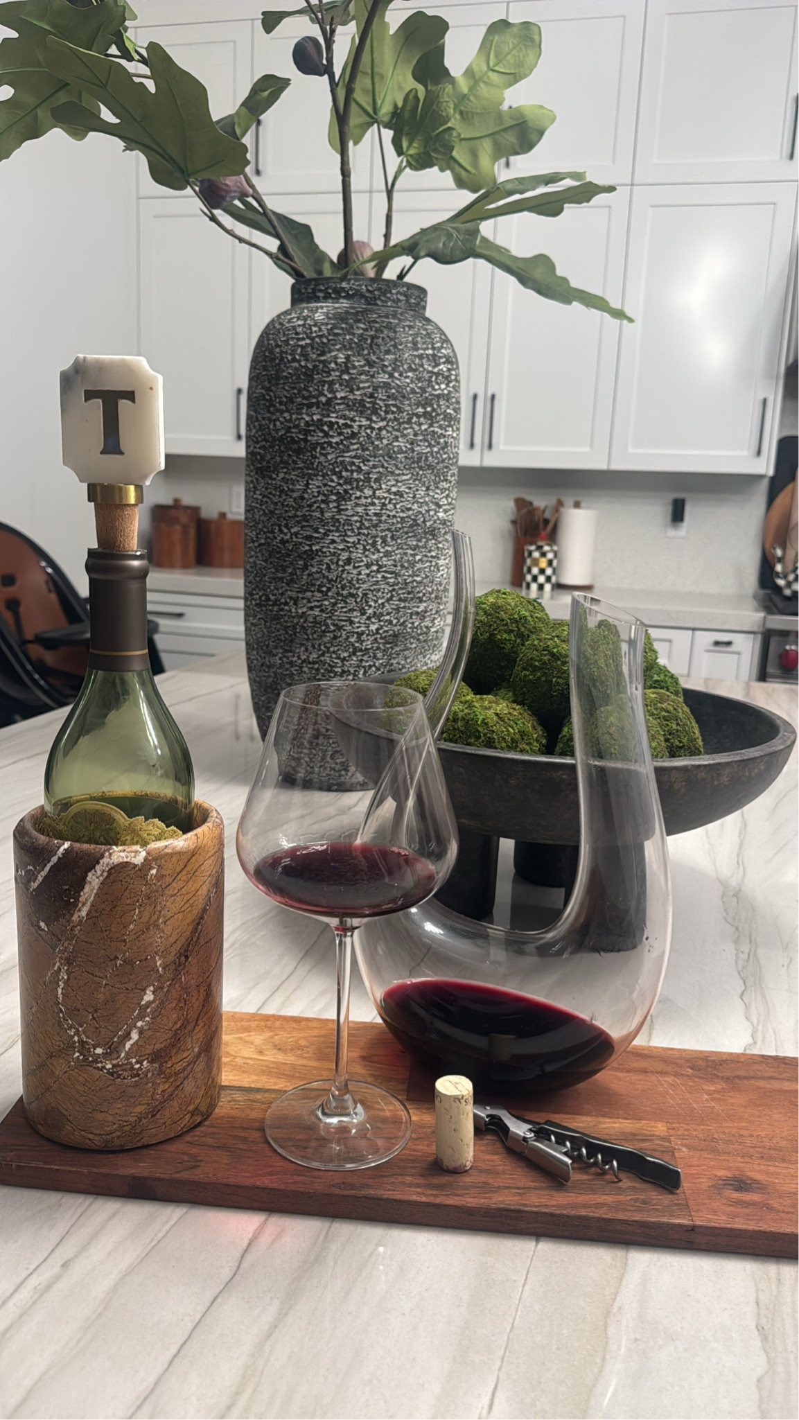 Wine essentials 🖤