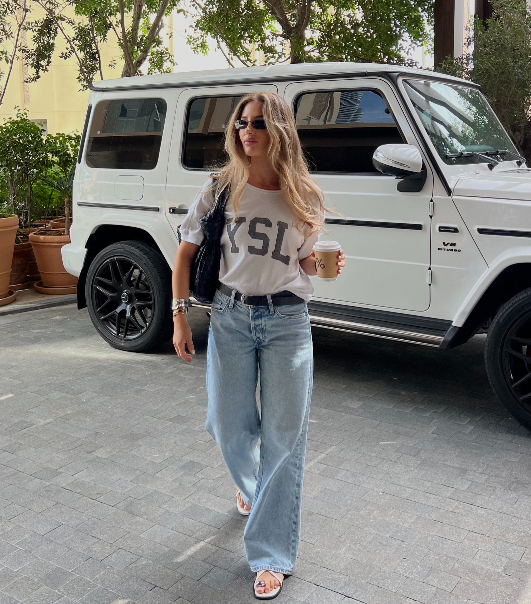 jeans and a nice tee 

#LTKstyletip