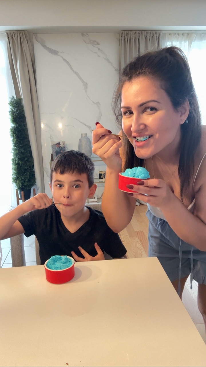 We may not be great actors… but this problem is VERY real 😂

Hard ice cream. Bent spoons. Frustration.

So I upgraded 👀 
This heated ice cream scooper warms up (120–160°F) and glides through like butter.

Honestly? It just makes mom life easier. 
And more fun moments with the kids 💛🍦

#amazonfind #momlifehacks #summertimefun #easywins #parentingwin

#LTKkids #LTKsummer #LTKhome