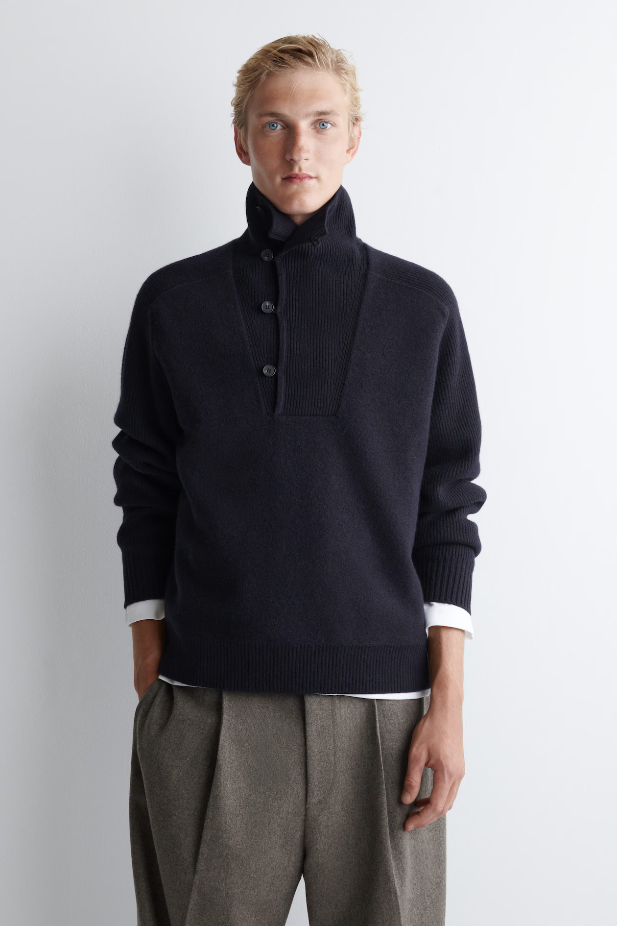 PANELLED MERINO WOOL FUNNEL-NECK JUMPER - NAVY | COS GB | COS UK