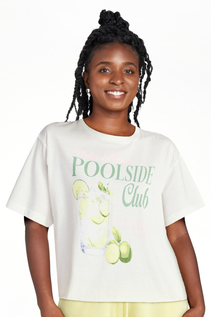 No Boundaries Boxy Cropped Graphic Tee, Women's XXS-XXL | Walmart (US)