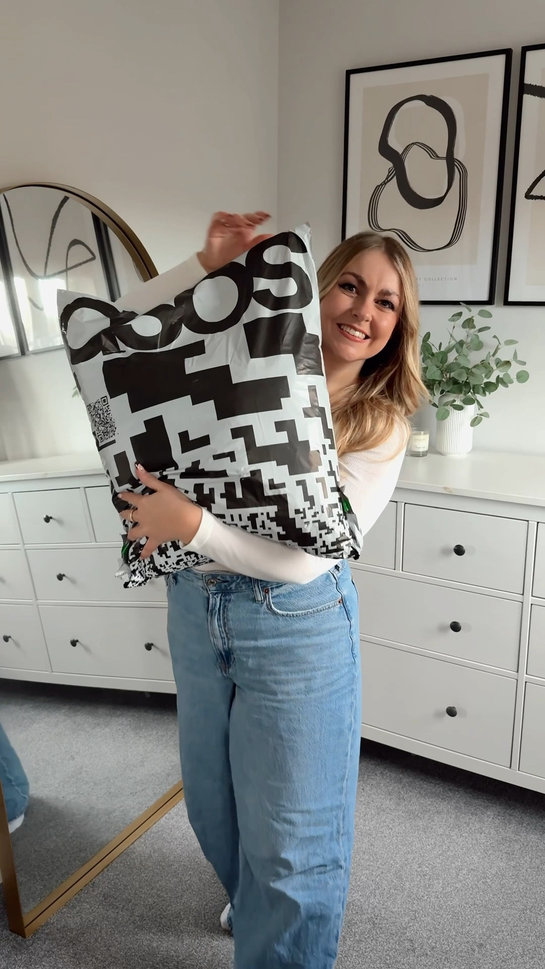 HUGE midsize ASOS party wear haul ✨✨ day 3 of 7 days of midsize party wear and omg buckle in for all the sparkles 👏🏻 

#LTKCyberWeek #LTKSeasonal #LTKMidsize